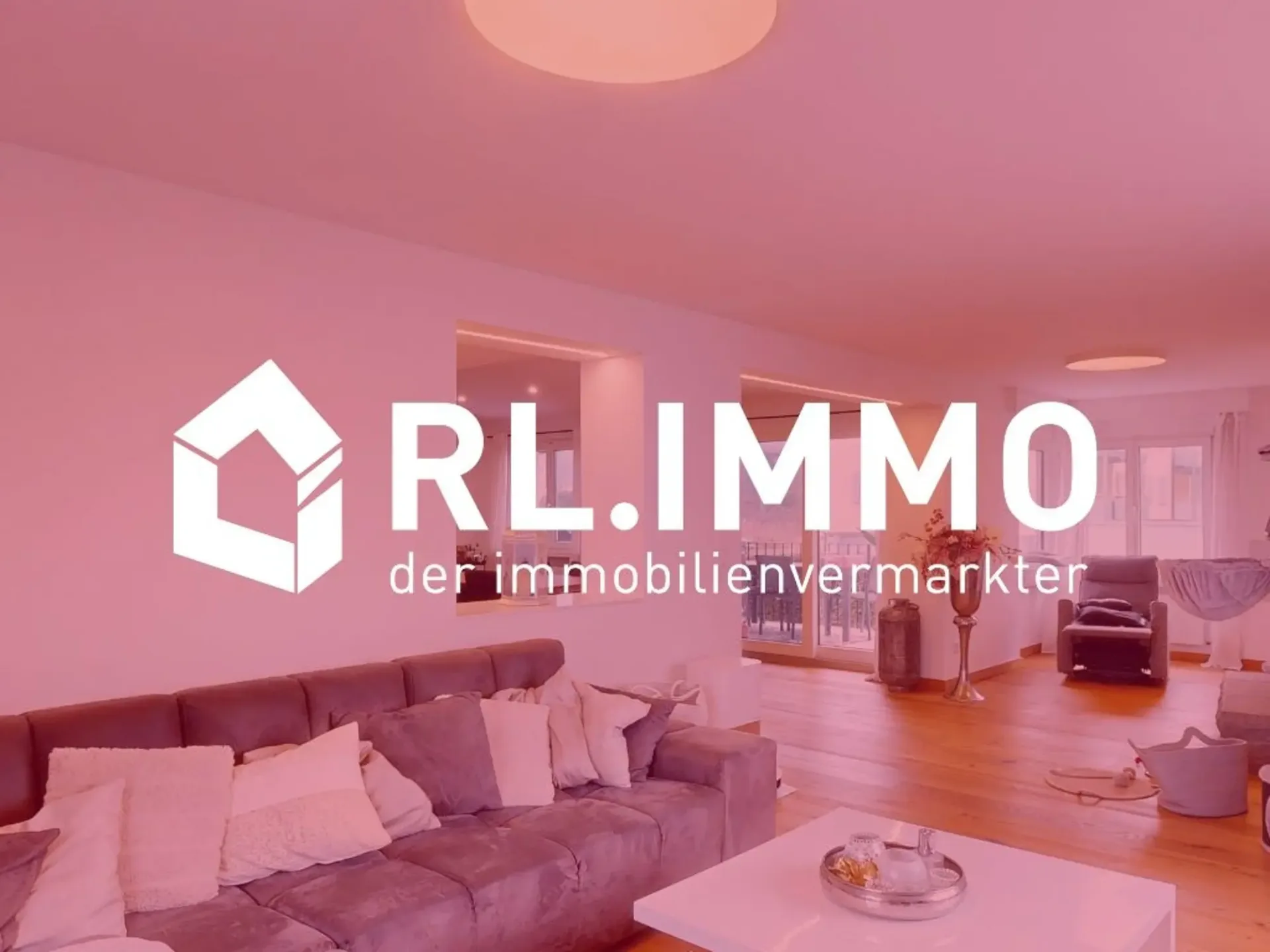 6.5 Zimmer Doppelhaushälfte mit eigenem Garten und Studio