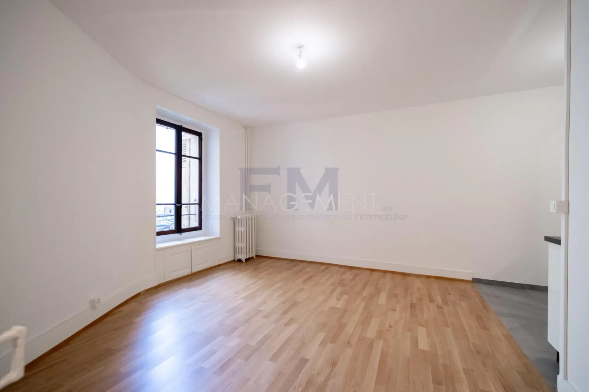 Carouge - Rue des Caroubiers - 2-Zimmer-Wohnung von etwa 47m2 im Erdgeschoss
