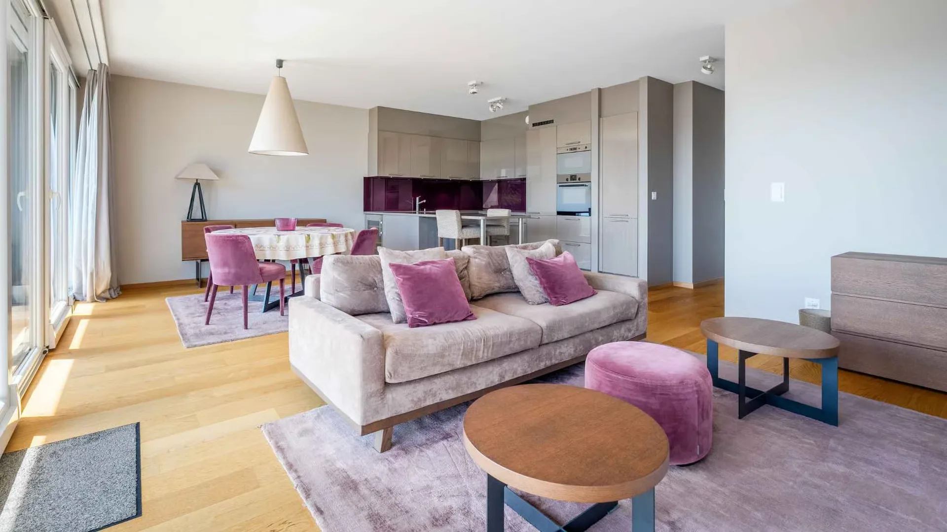 Exclusivité : Appartement traversant avec loggia
