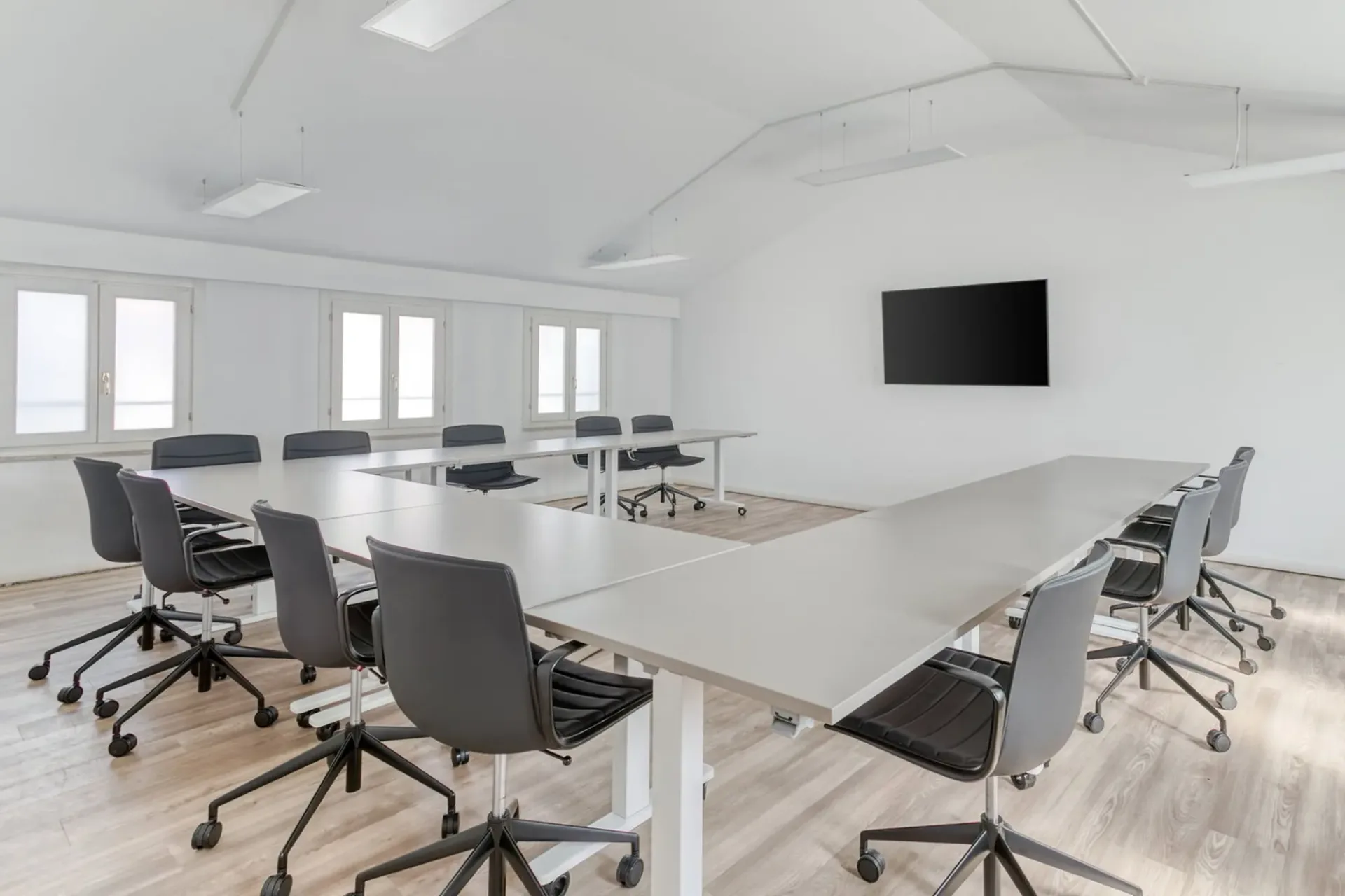 Büro für 10 Personen bei Regus Morges