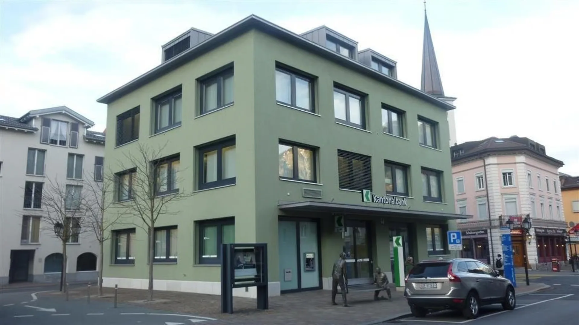 Attraktiver Büroraum im Dachgeschoss
