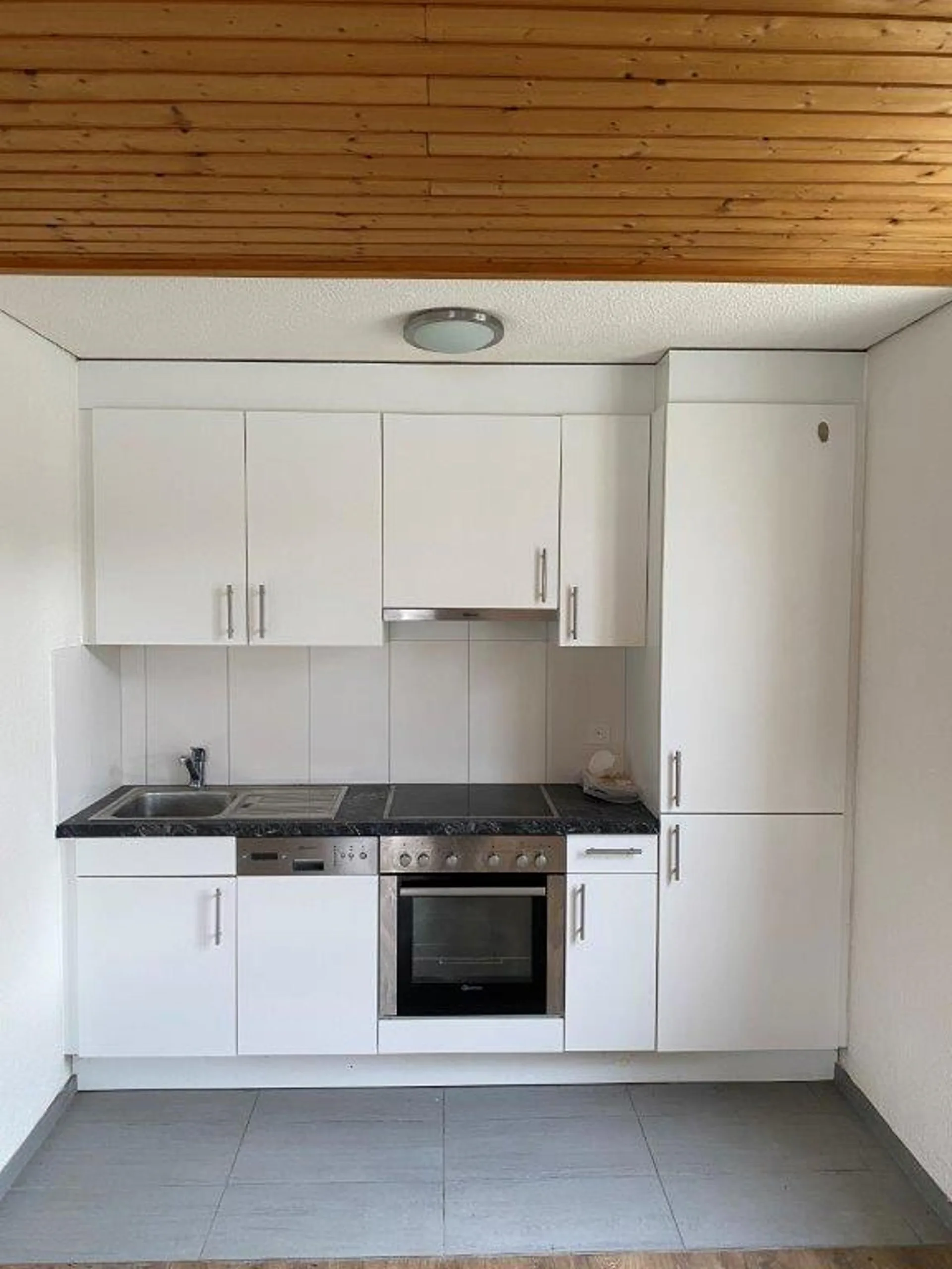 Helles 2.5-Zimmer-Wohnung im 4. Stock in Moutier
