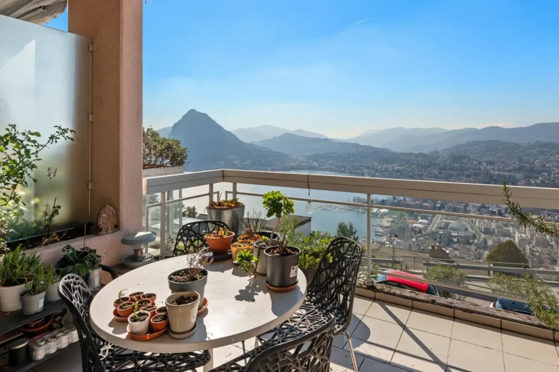 Aldesago 1,5 Zimmer zur Miete mit Blick auf den Luganer Golf