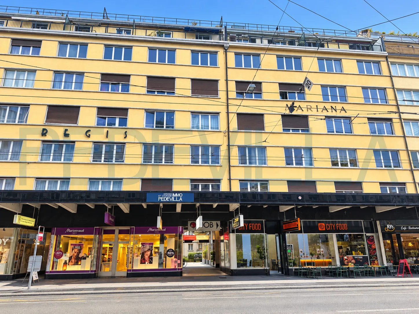 À louer - Spacieux local de 251 m² avec terrasse à Bienne