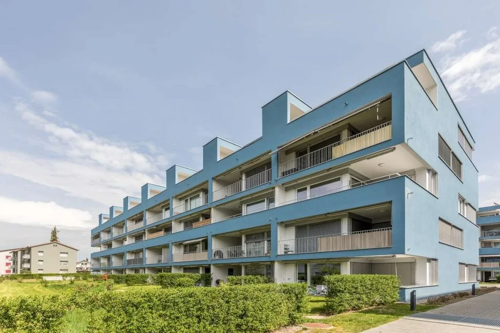 Grosszügige, moderne Wohnung mit viel Sonnenlicht