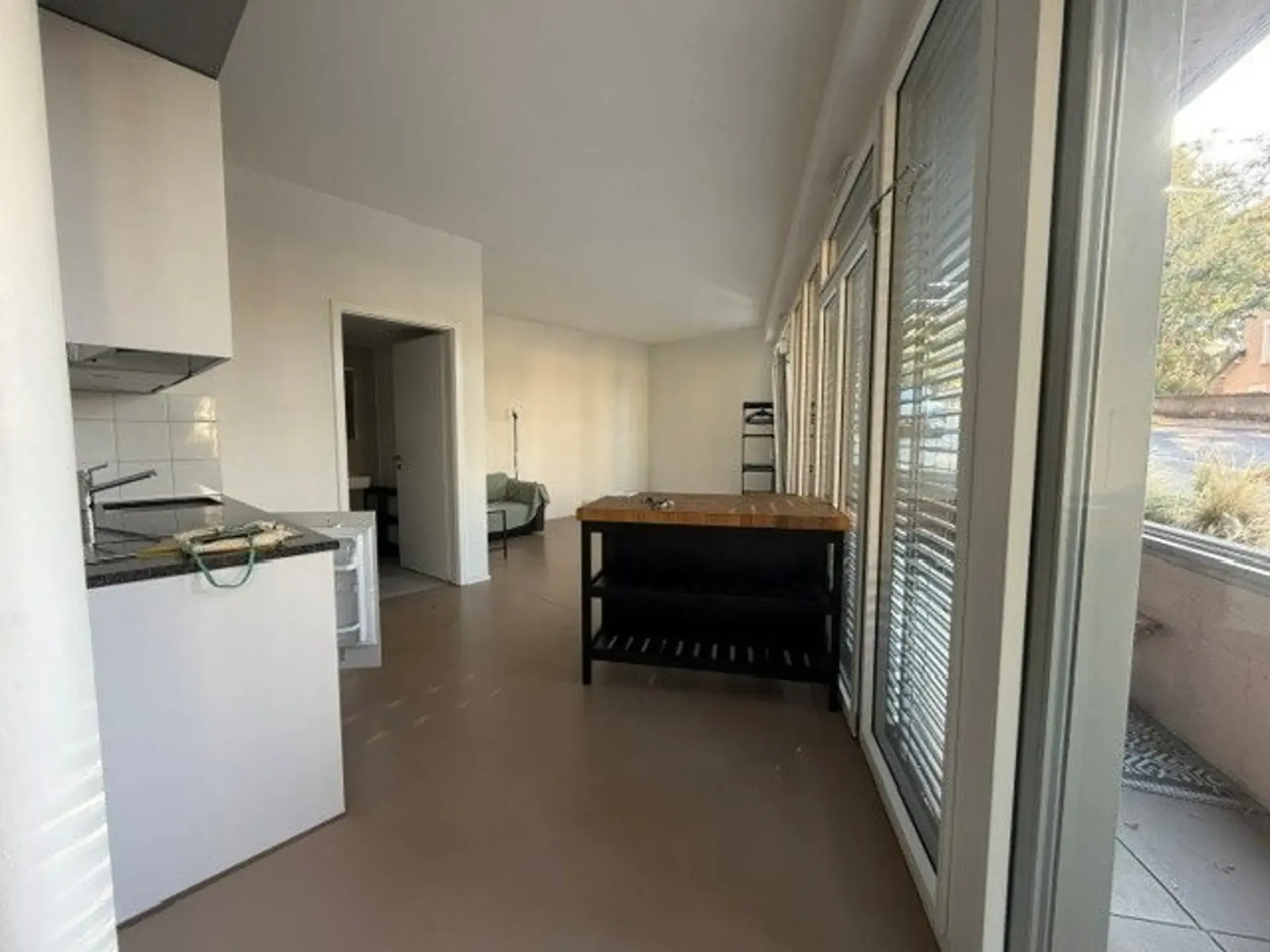 Studio in einer ruhigen Nachbarschaft