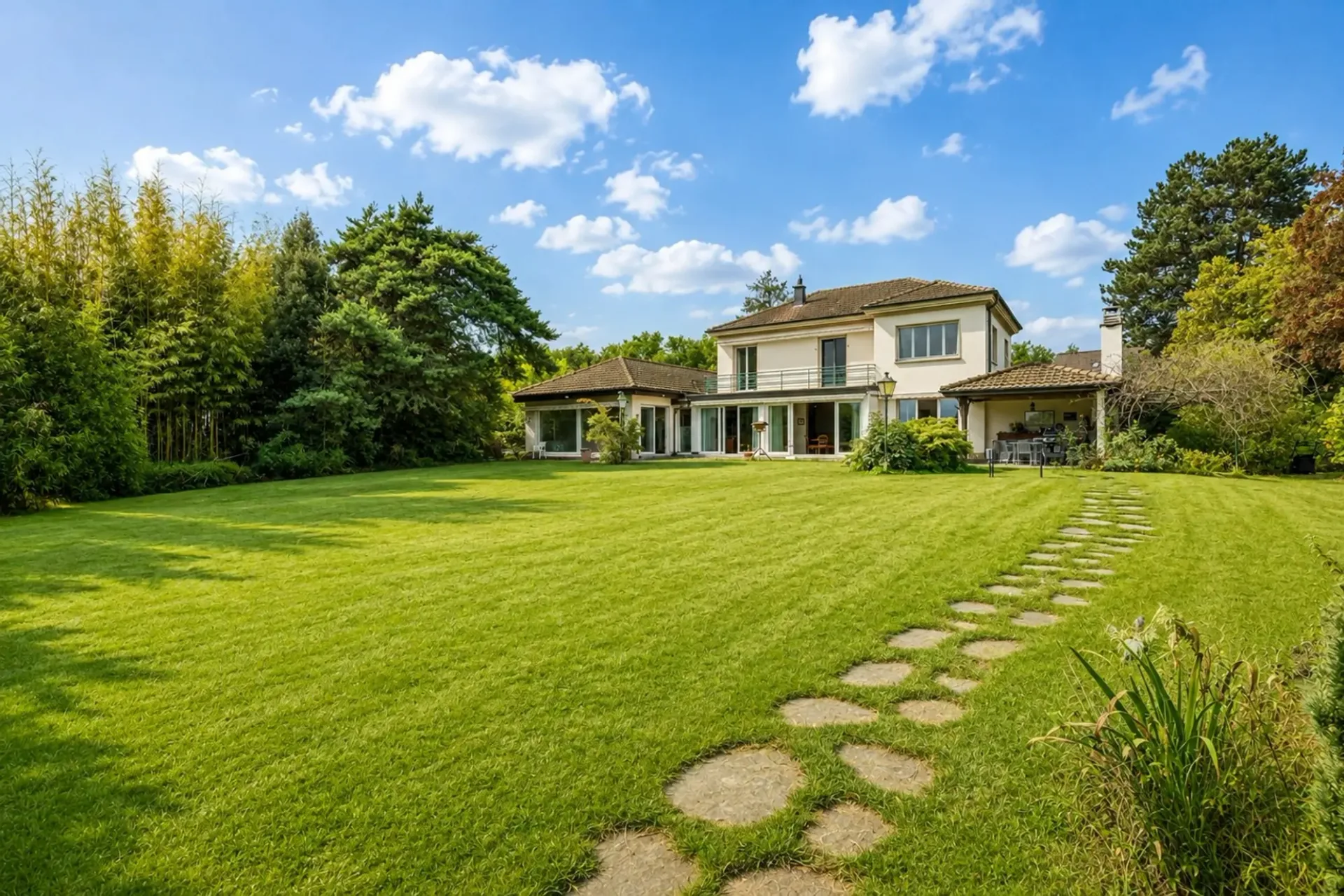 Magnificent family property in a unique setting