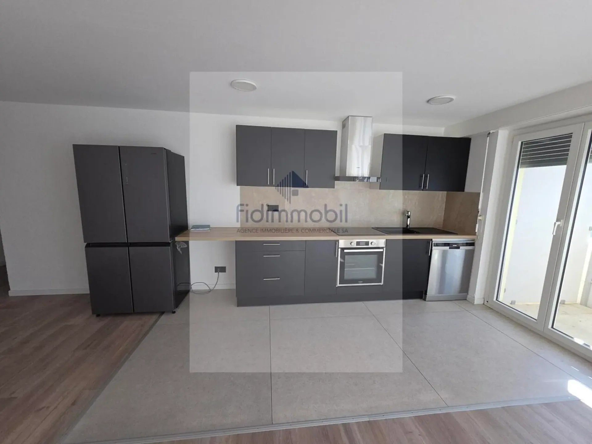 Appartement de 4 pièces entièrement rénové dans quartier calme