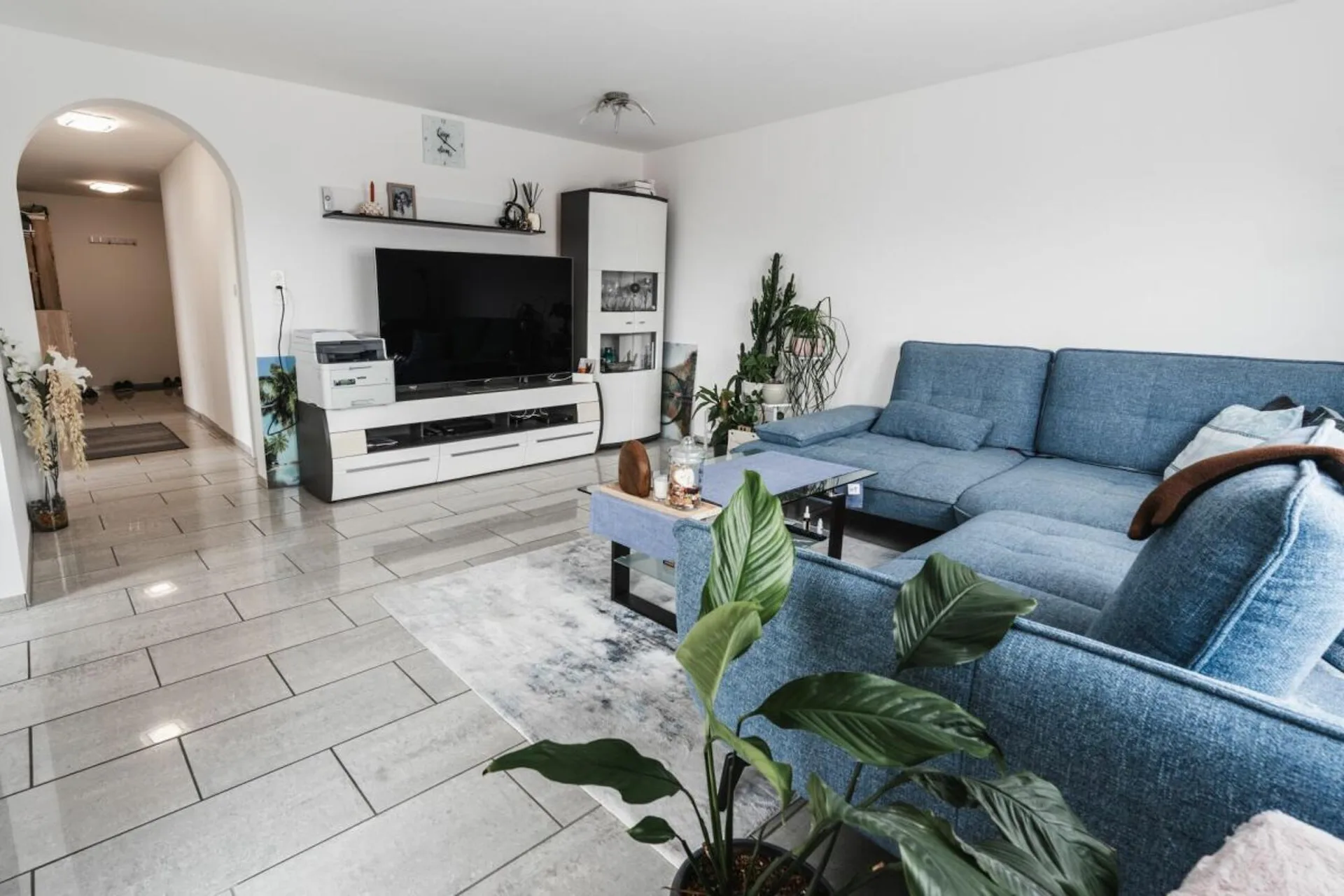 Renovated 4.5 room apartment in central residential area