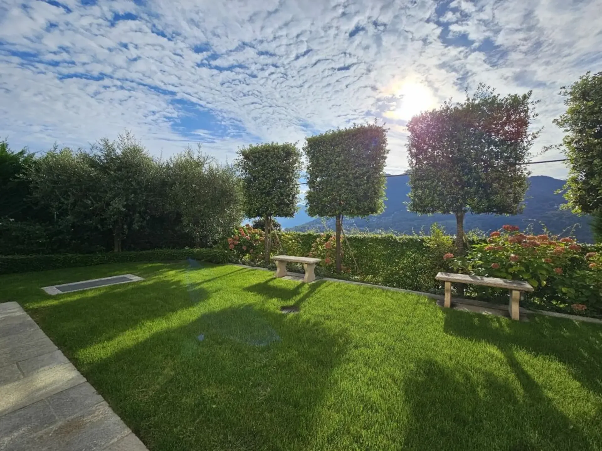 Raffiniertes Einzimmerapartment mit Terrasse und Garten