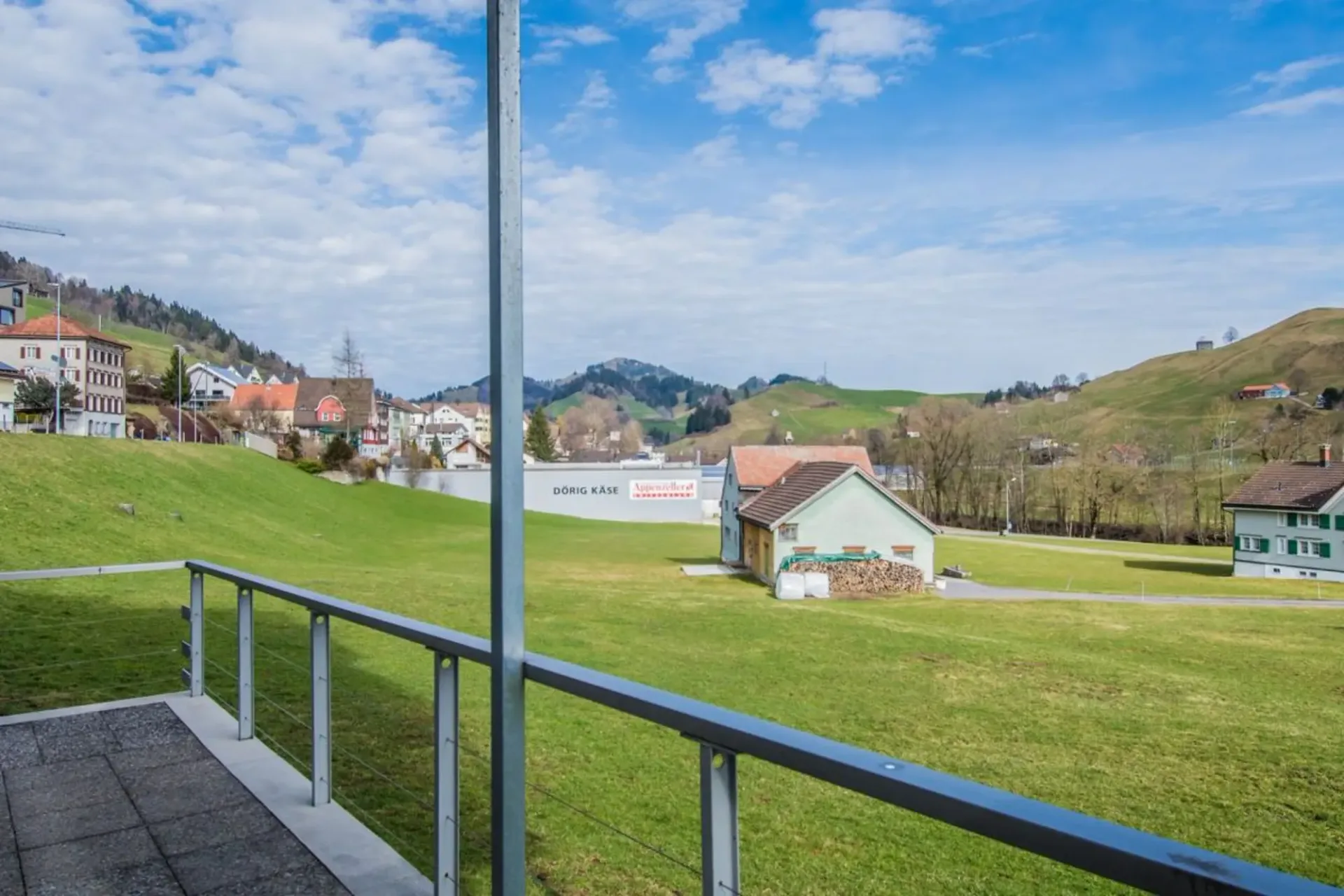 Renovierte Wohnung mit Aussicht