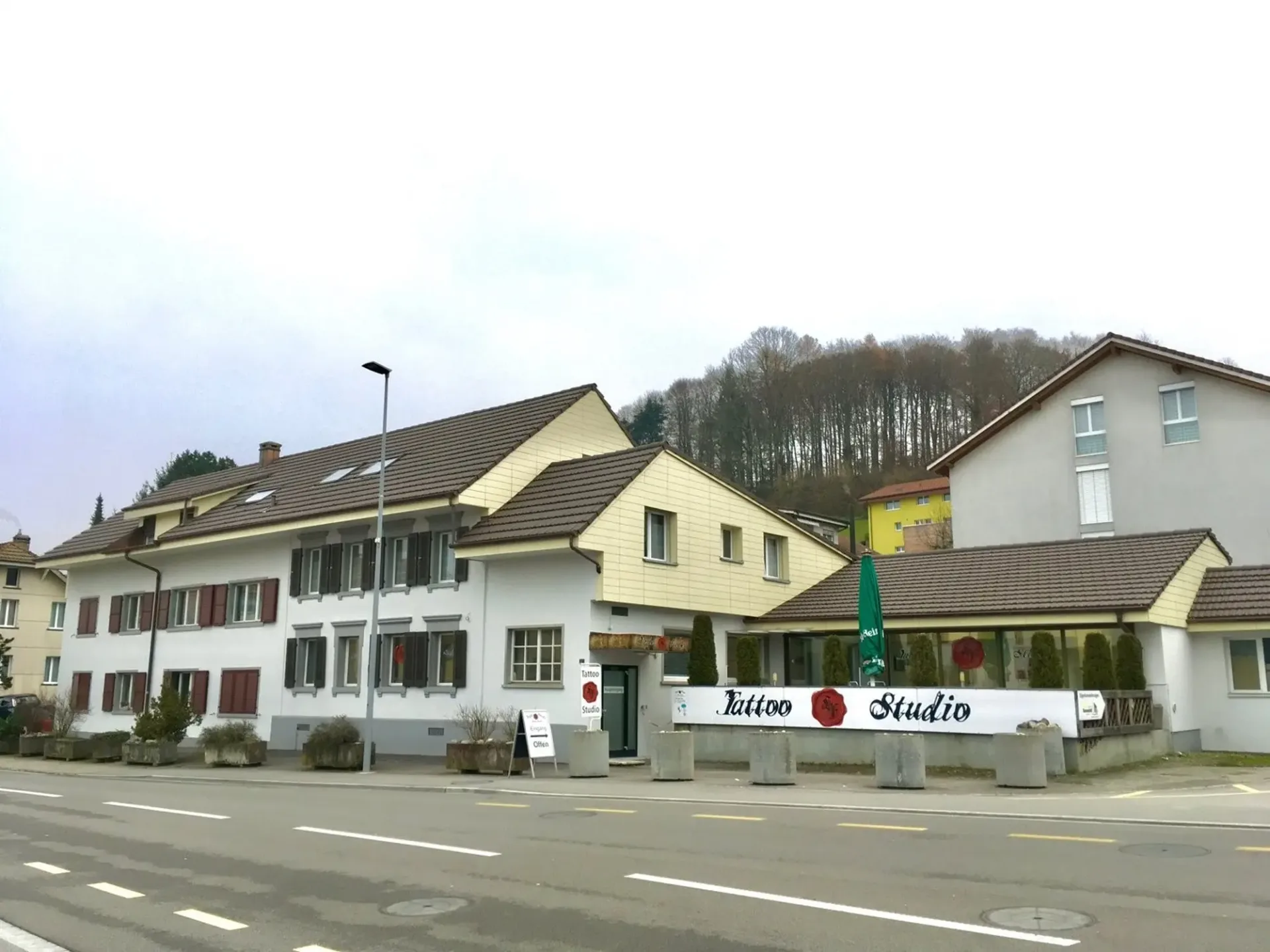 Locaux commerciaux à 256 m² au rez-de-chaussée