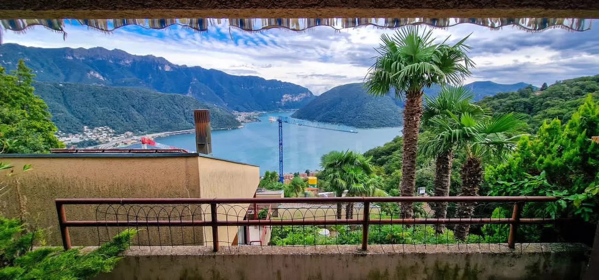Einfamilienhaus mit Seeblick