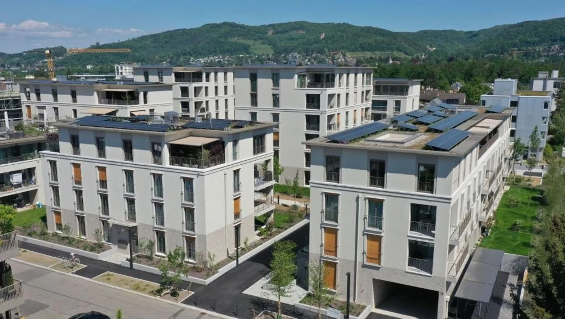 Einstellhallenplatz in Reinach zu vermieten