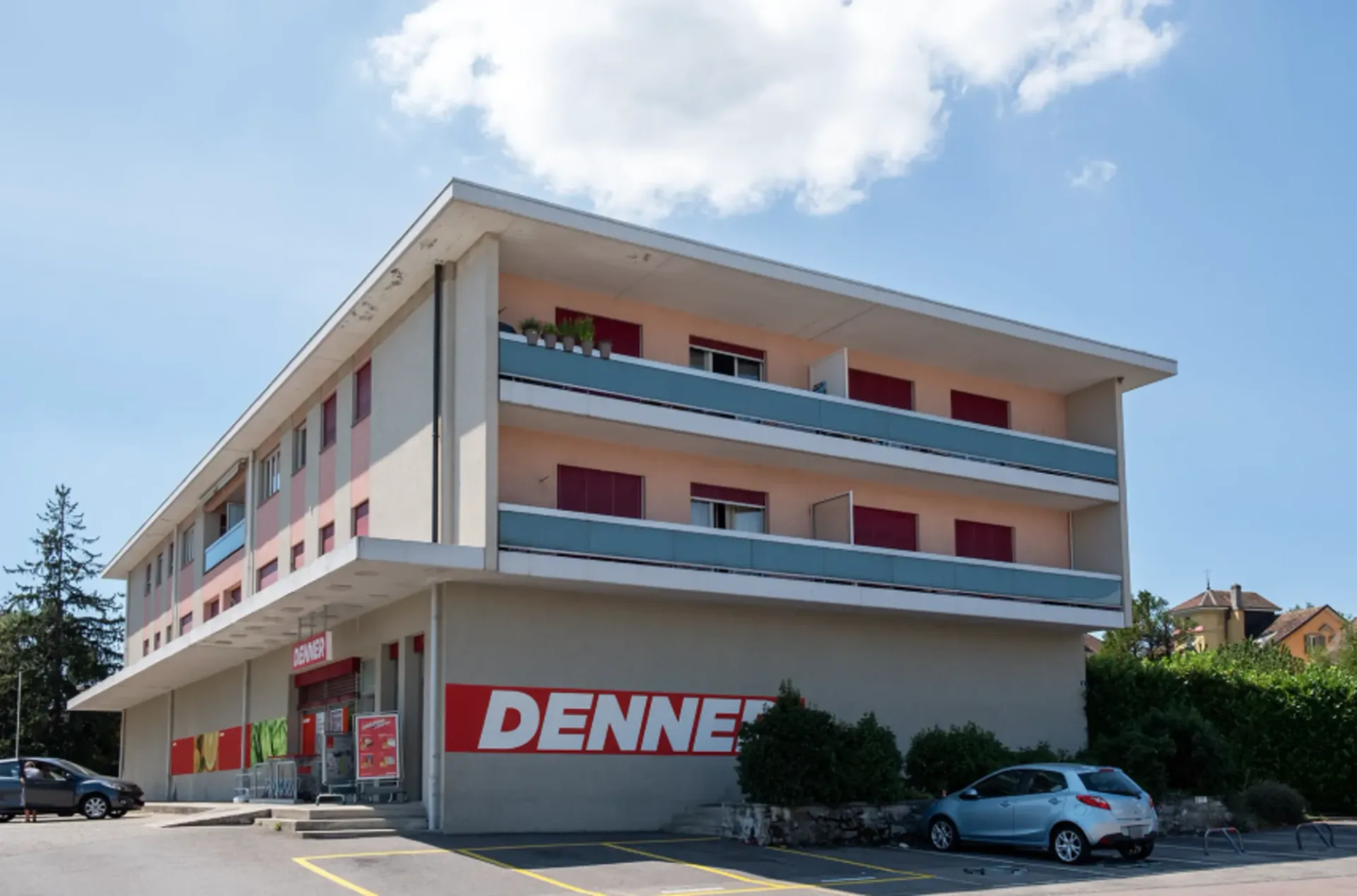 ZU VERMIETEN – Gewerbeflächen von 115 m² - Bahnhof Saint-Prex