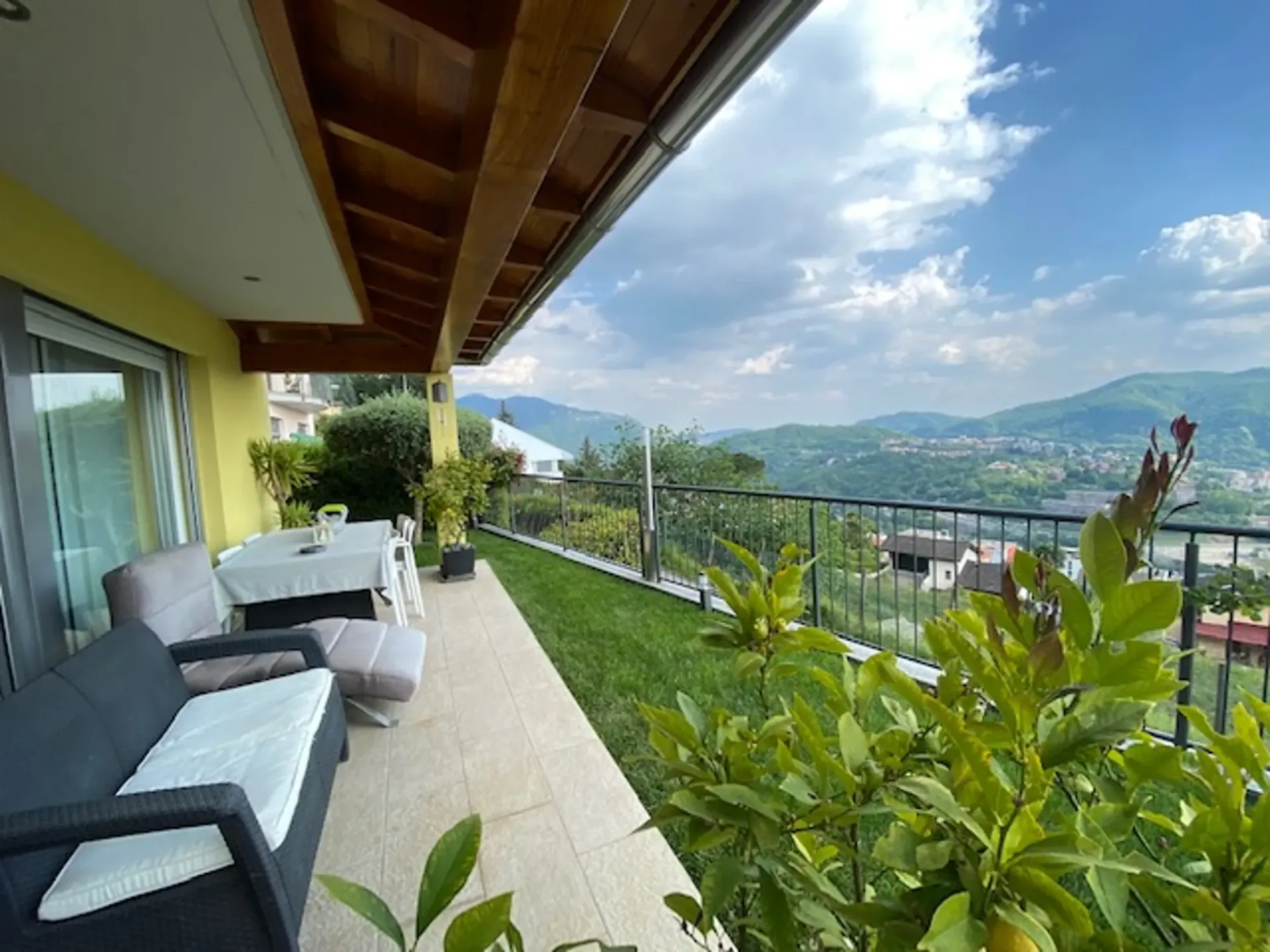 Schönes Einfamilienhaus mit Panoramablick