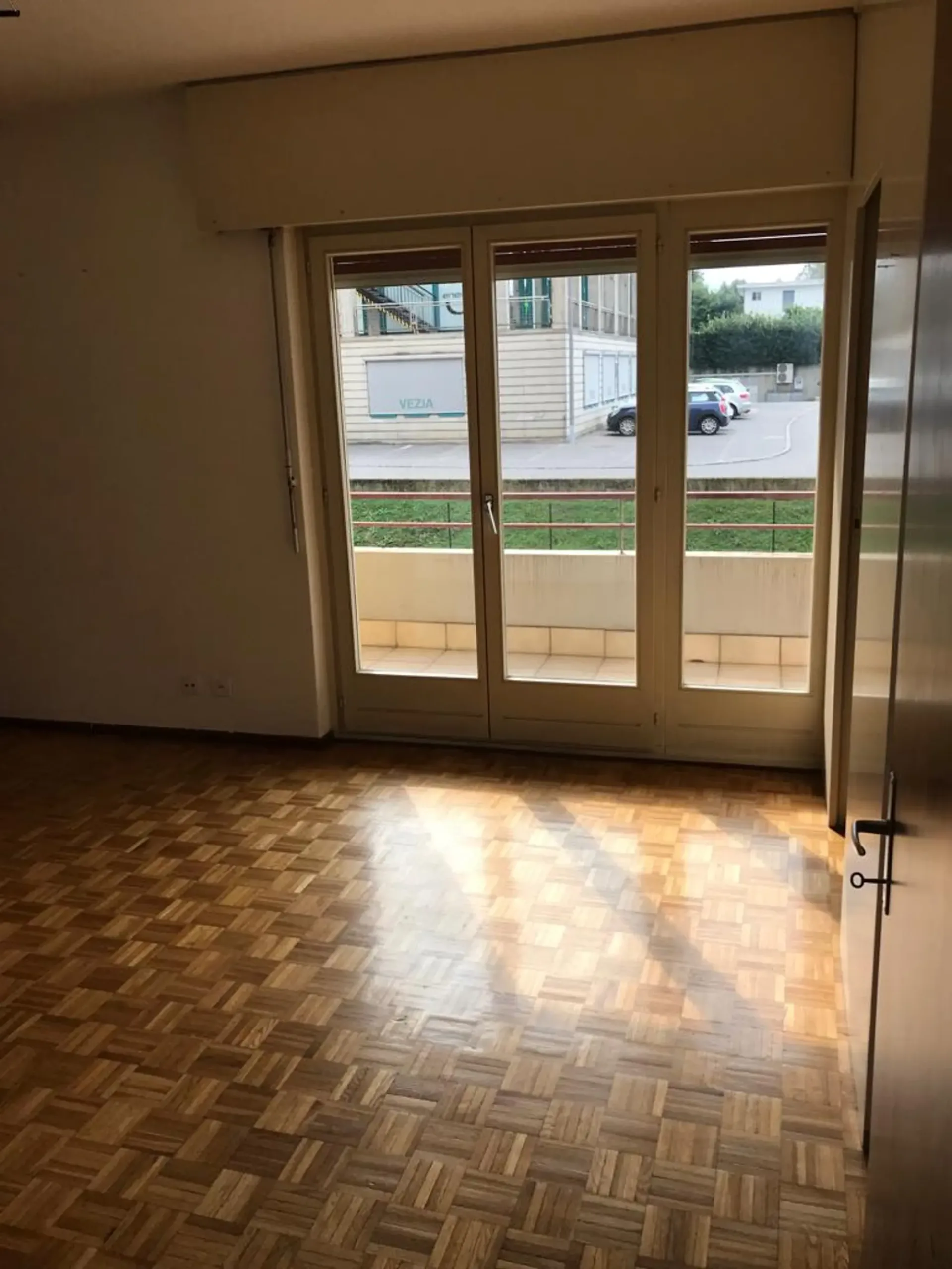 Appartamento 2 locali con balcone e vista panoramica a Vezia