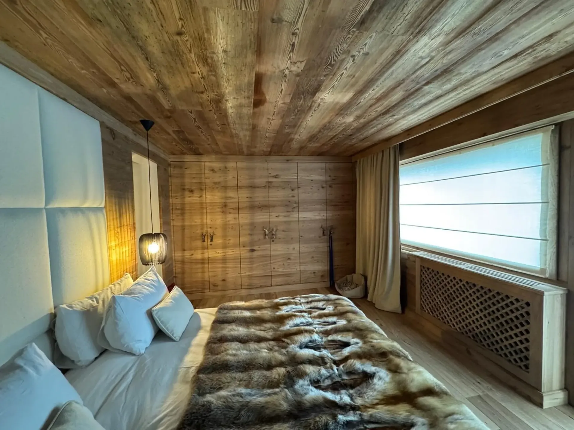 Luxuriöse Retreat: Geräumige 180 qm Wohnung mit Garten, SPA und Skiraum