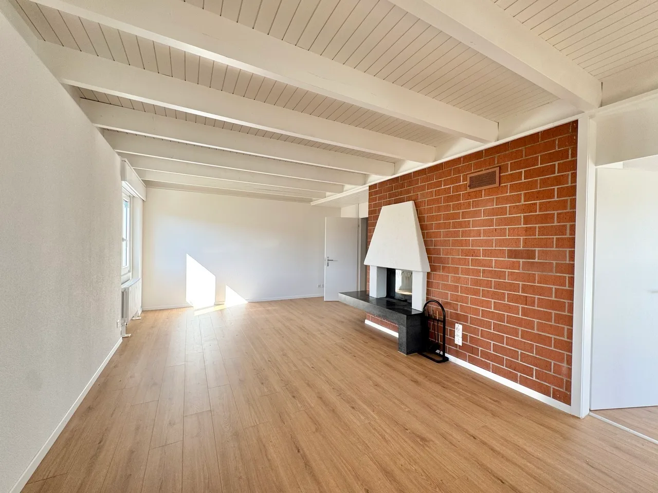 Sonnige Hanglage mit Rheinblick: 5.5-Zi. Terrassenhaus an ruhiger Lage