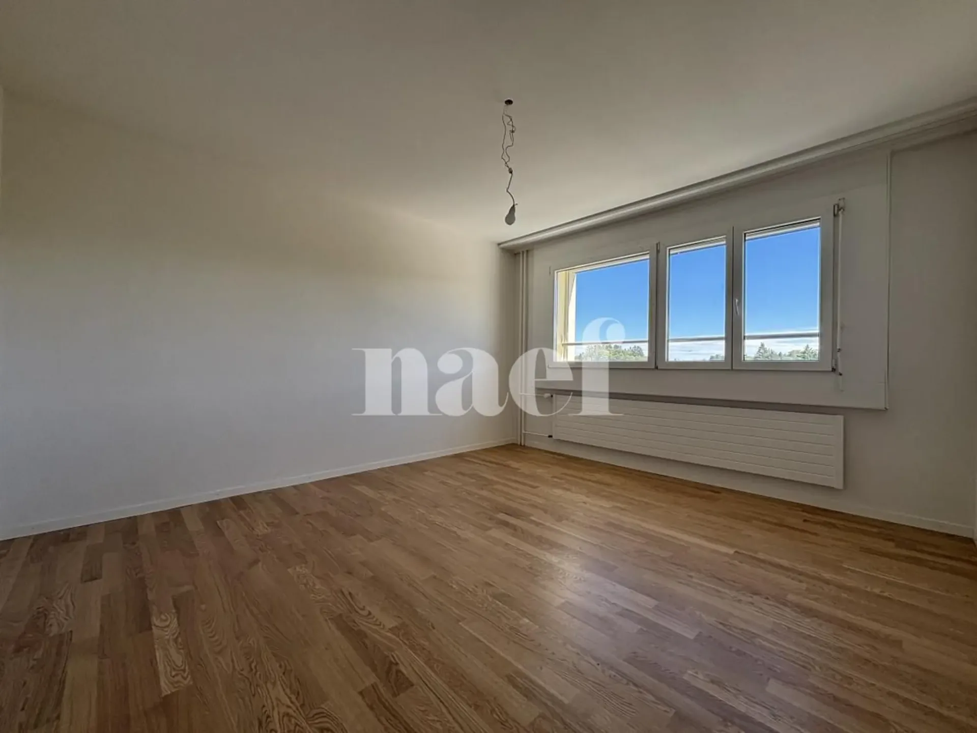 Erhabenes 2.5-Zimmer-Wohnung renoviert mit Balkon in La Chaux-de-Fonds