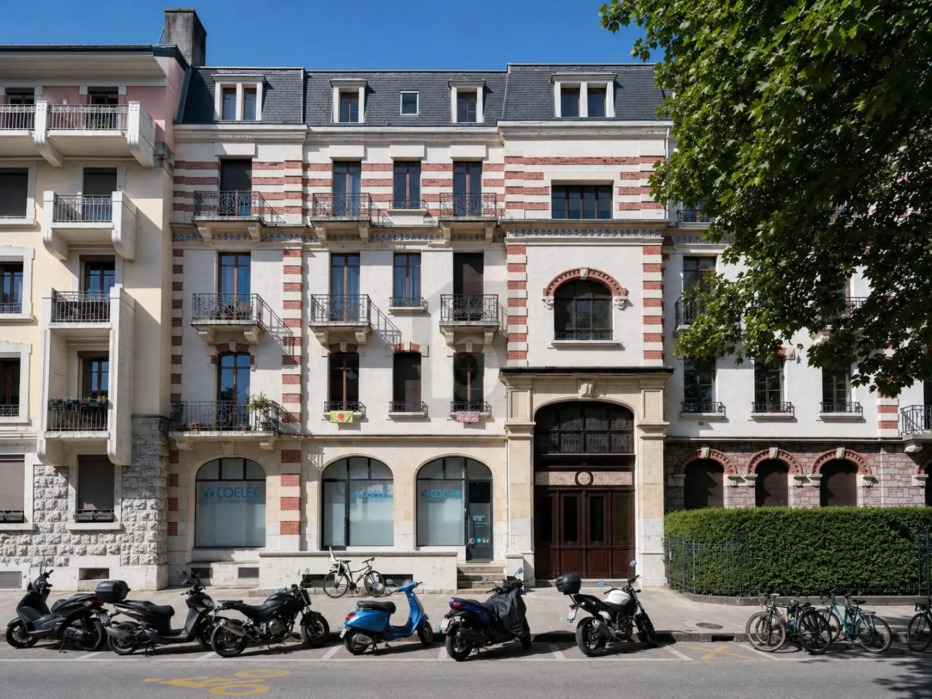 Dachgeschoss mit Balkon in Servette-Charmilles