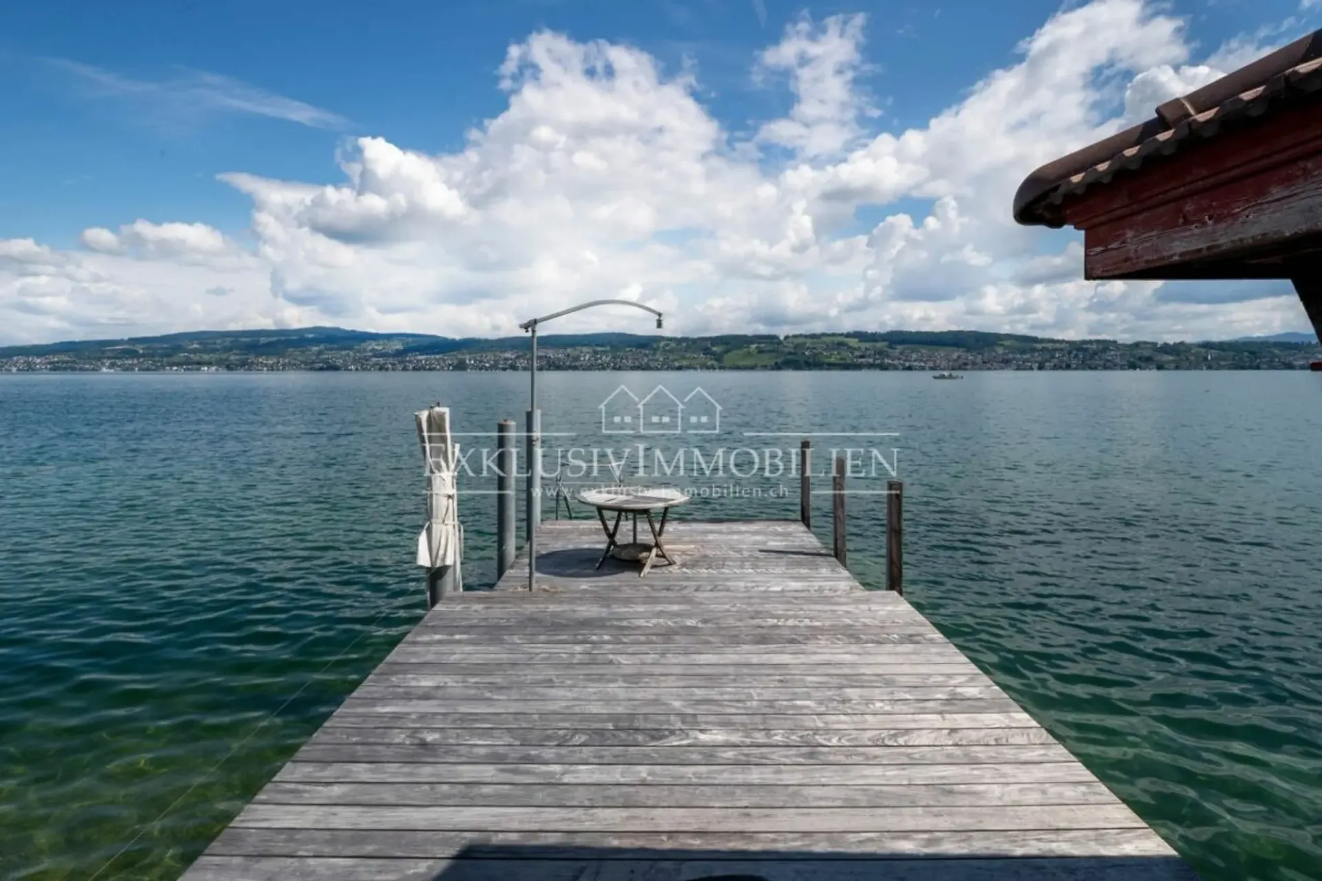 Eine Jugendstilvilla mit Seltenheitswert - drei Wohneinheiten & Bootshaus