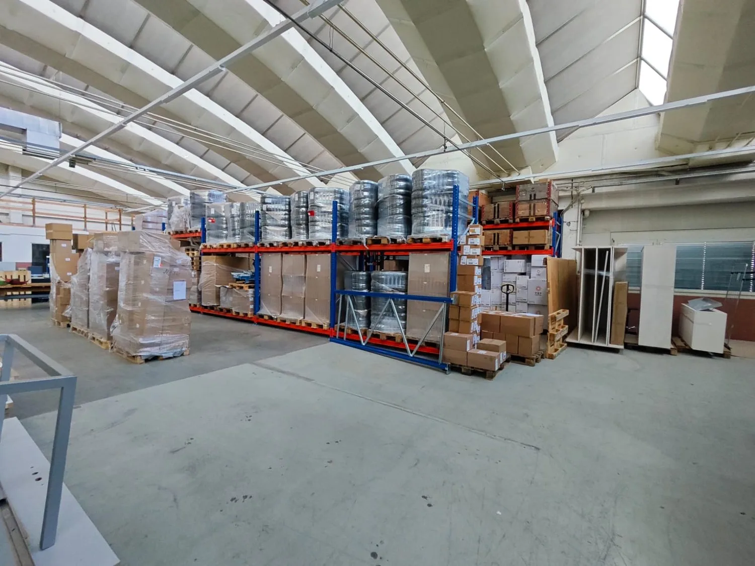 Espace de stockage à Au (SG): Sous-locataire recherché (durée déterminée ou indéterminée)