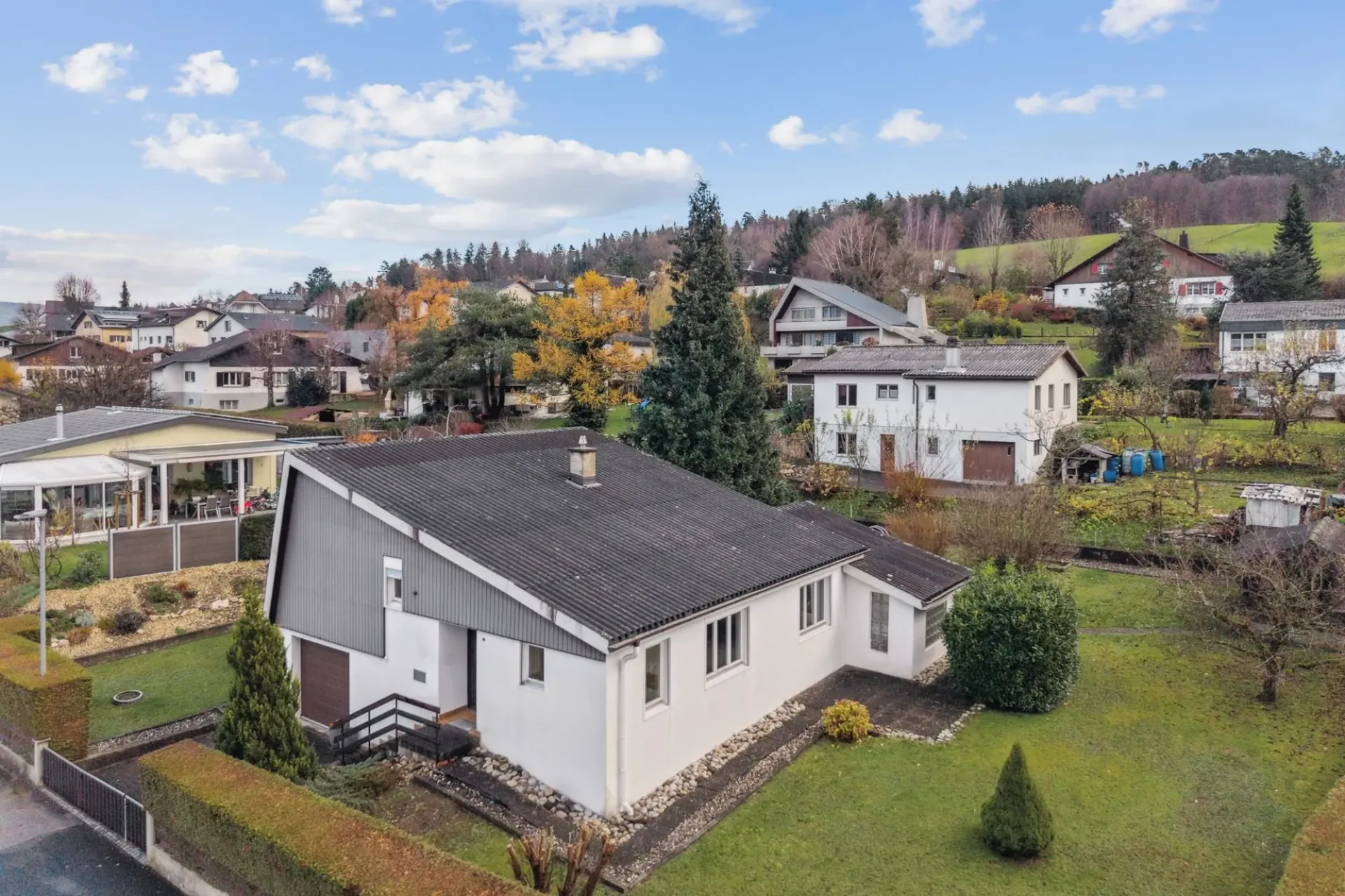 Maison individuelle avec grand potentiel à Rossemaison