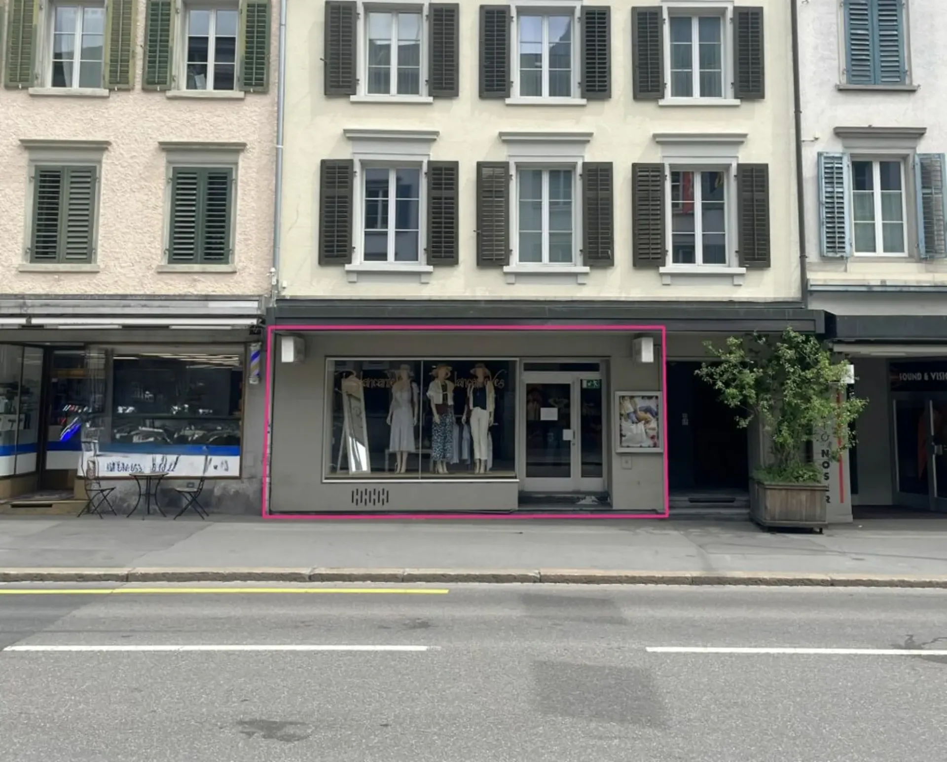 Retail space in central location