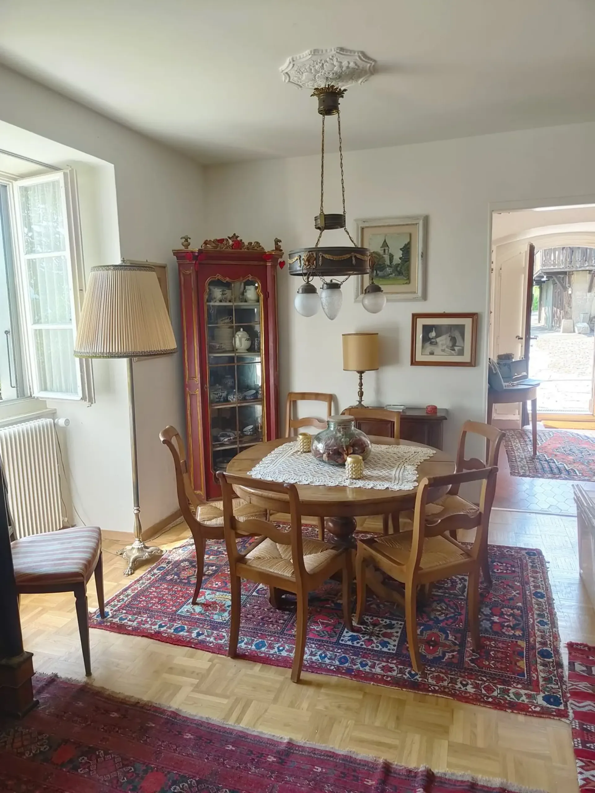 Zu vermieten 1.5-Zimmer-Wohnung mit herrlicher Aussicht im Zentrum von Saint-Légier (VD)