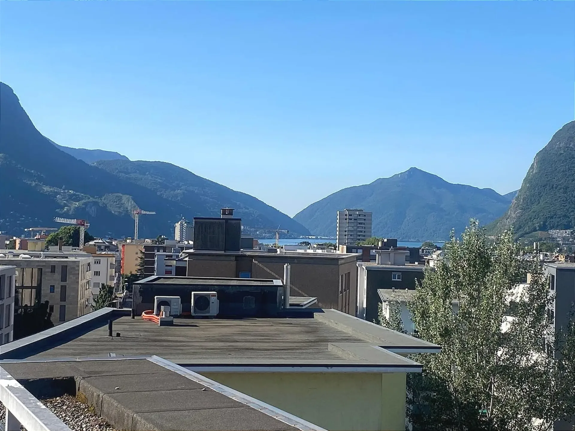 Pregassona singolare Attico ammobilito, moderno e luminoso con roof garden
