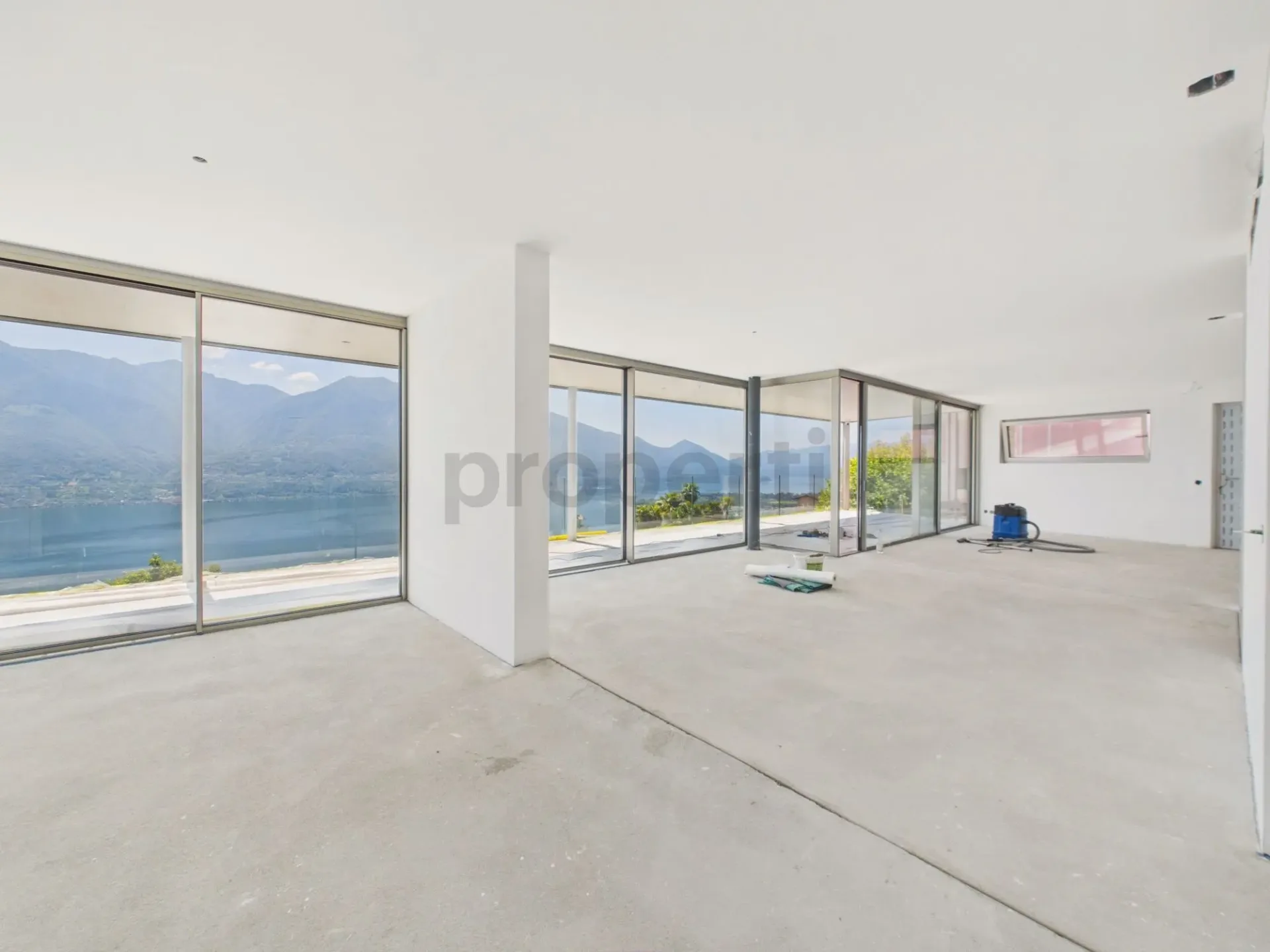 Modernes 4.5-Zimmer-Apartment mit großem Balkon, Brione sopra Minusio