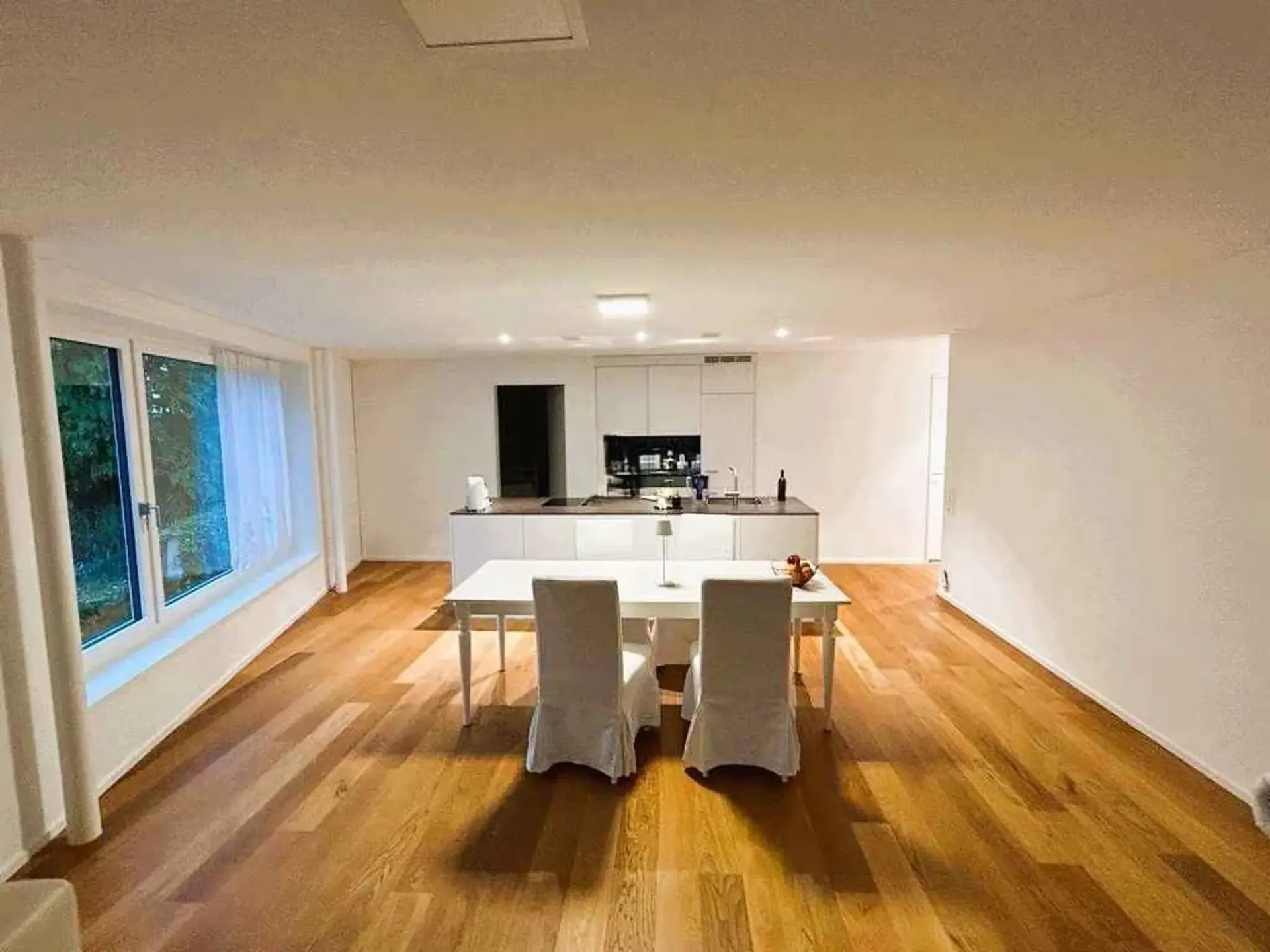 Helle 4.5-Zi.-Wohnung im Minergie-Standard mit Blick auf den Rossbach-Wald- Herrliberg Goldküste