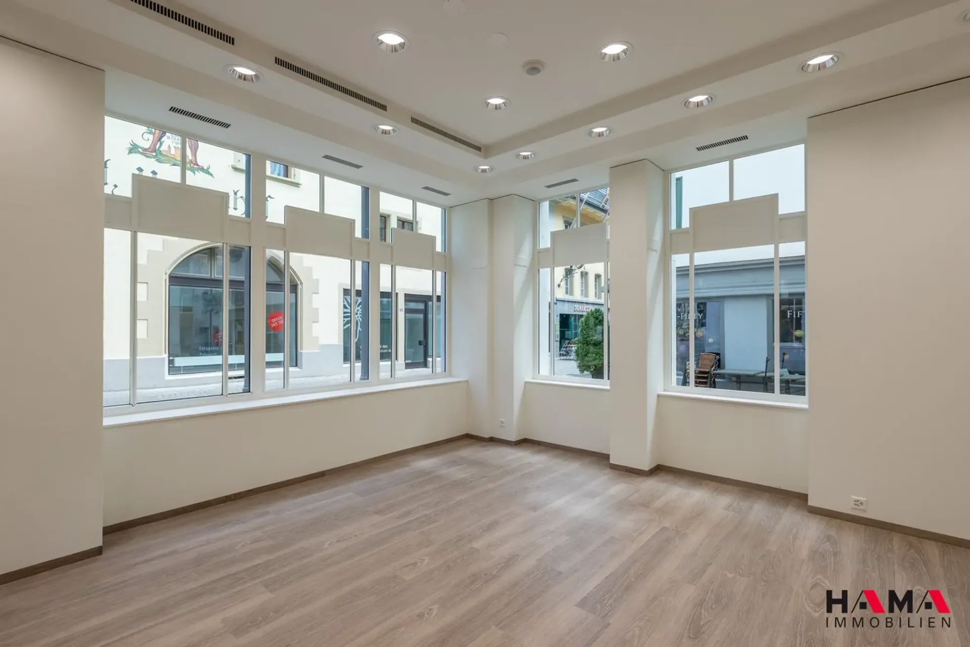 Uffici / studi / vendite / sale espositive esclusive nel centro storico di Zofingen