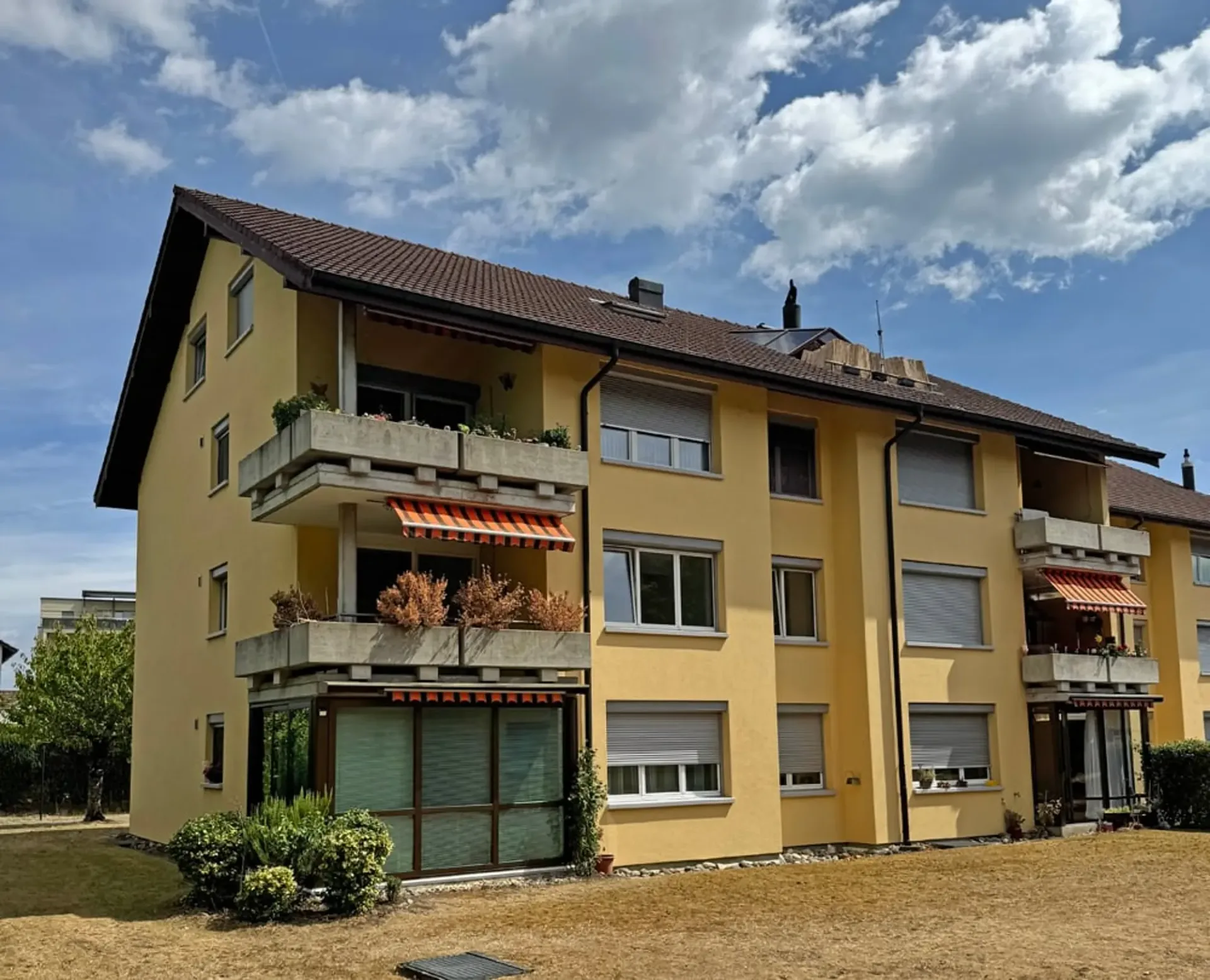 ...greifbar & nahbar - tolle Wohnung mit Balkon...