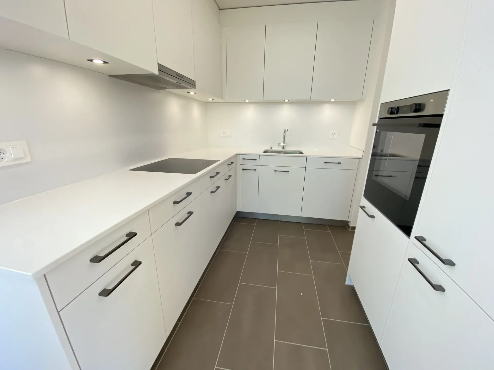 2020 saniert: 3-Zimmer-Wohnung in Muttenz nahe Basel & Münchenstein