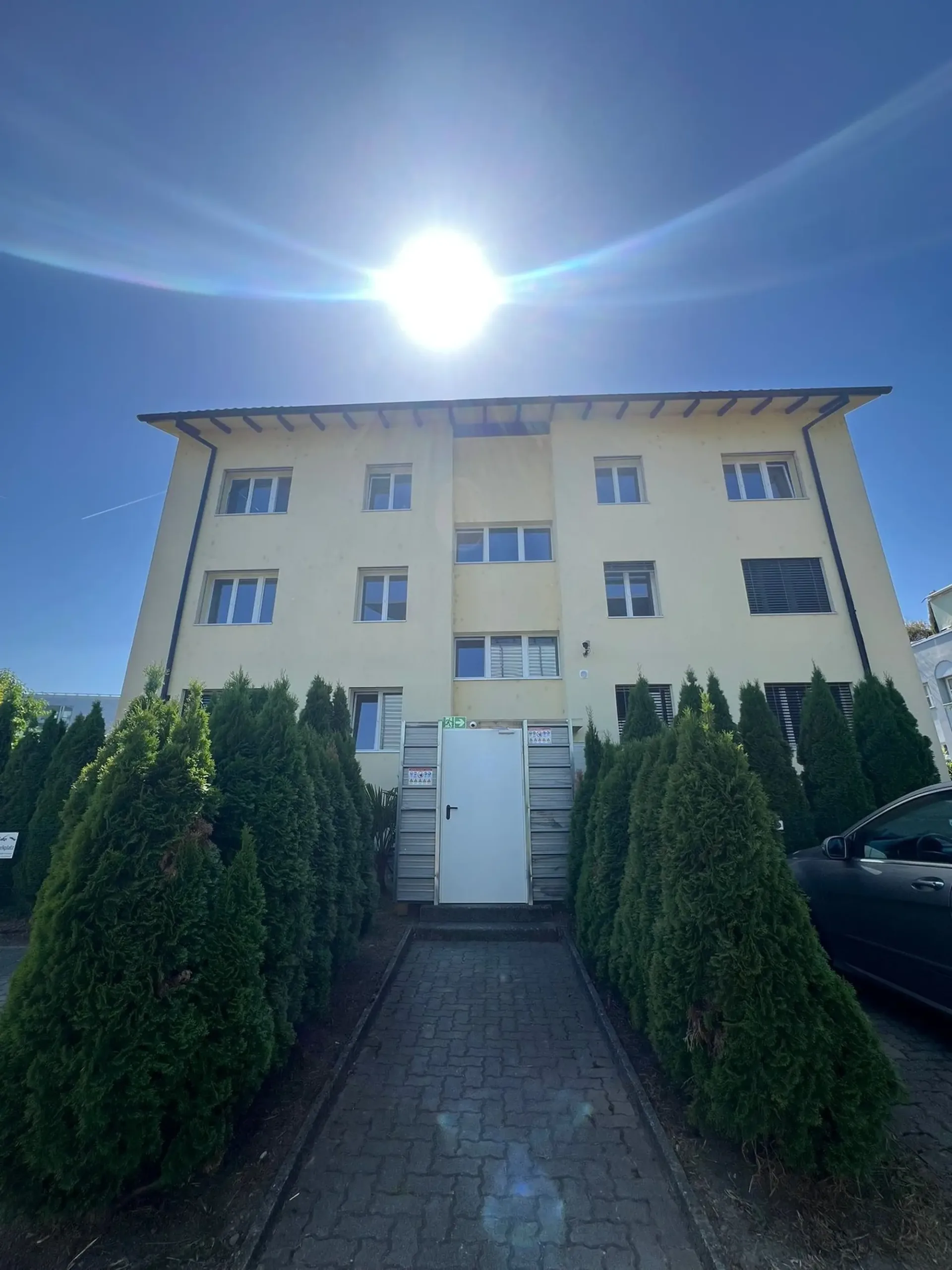 Gemütliche 1.5-Zimmer-Wohnung mit Balkon in Dietlikon