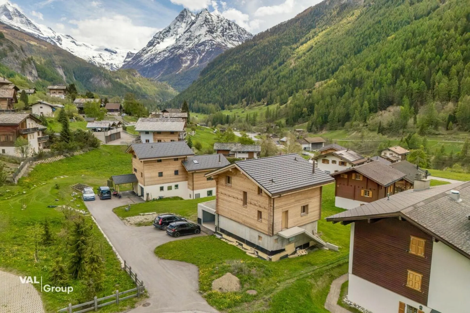Chalet à personnaliser selon vos envies, emplacement exceptionnel