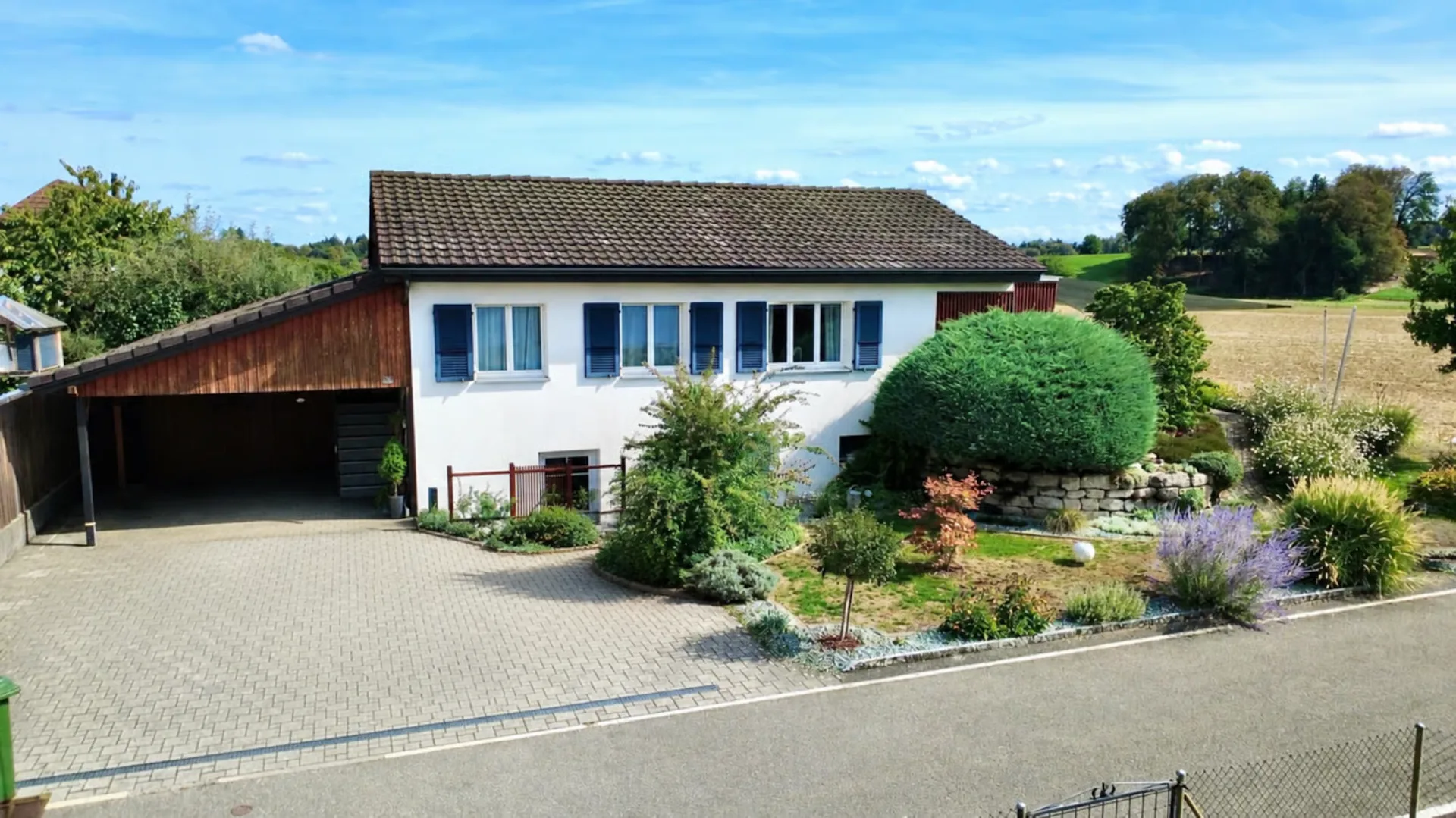 Peaceful and idyllic in Walliswil near Wangen, modernized single-family house in top condition!