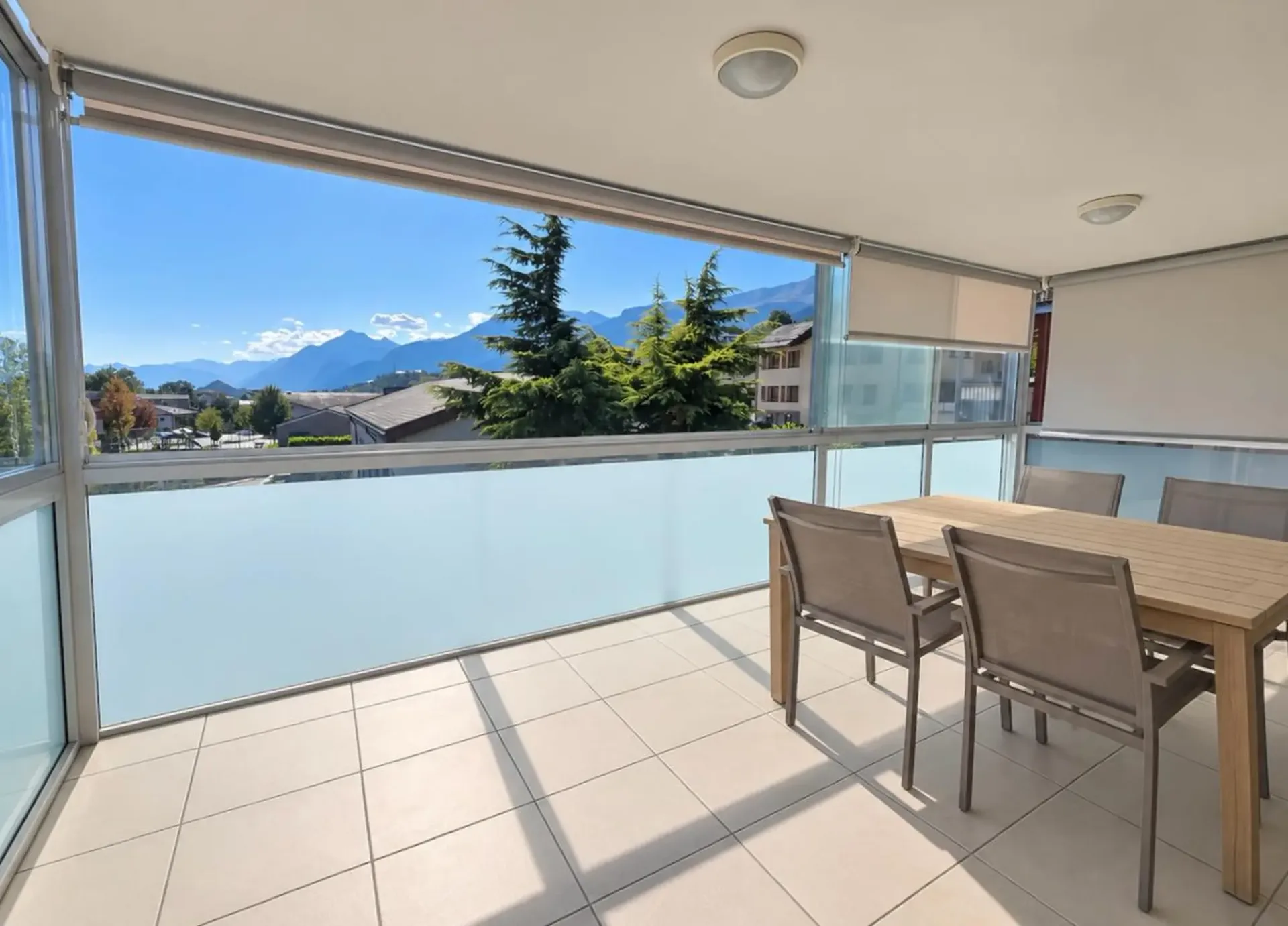 Geräumige 4.5-Zimmer-Wohnung mit Terrasse in Grimisuat – Blick und Ruhe garantiert