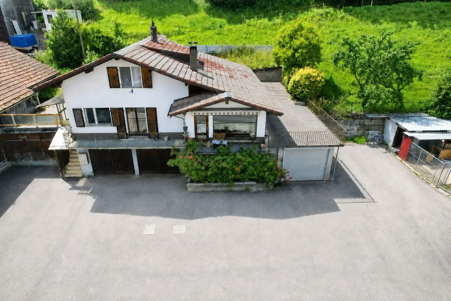 Familienvilla mit zwei Wohnungen