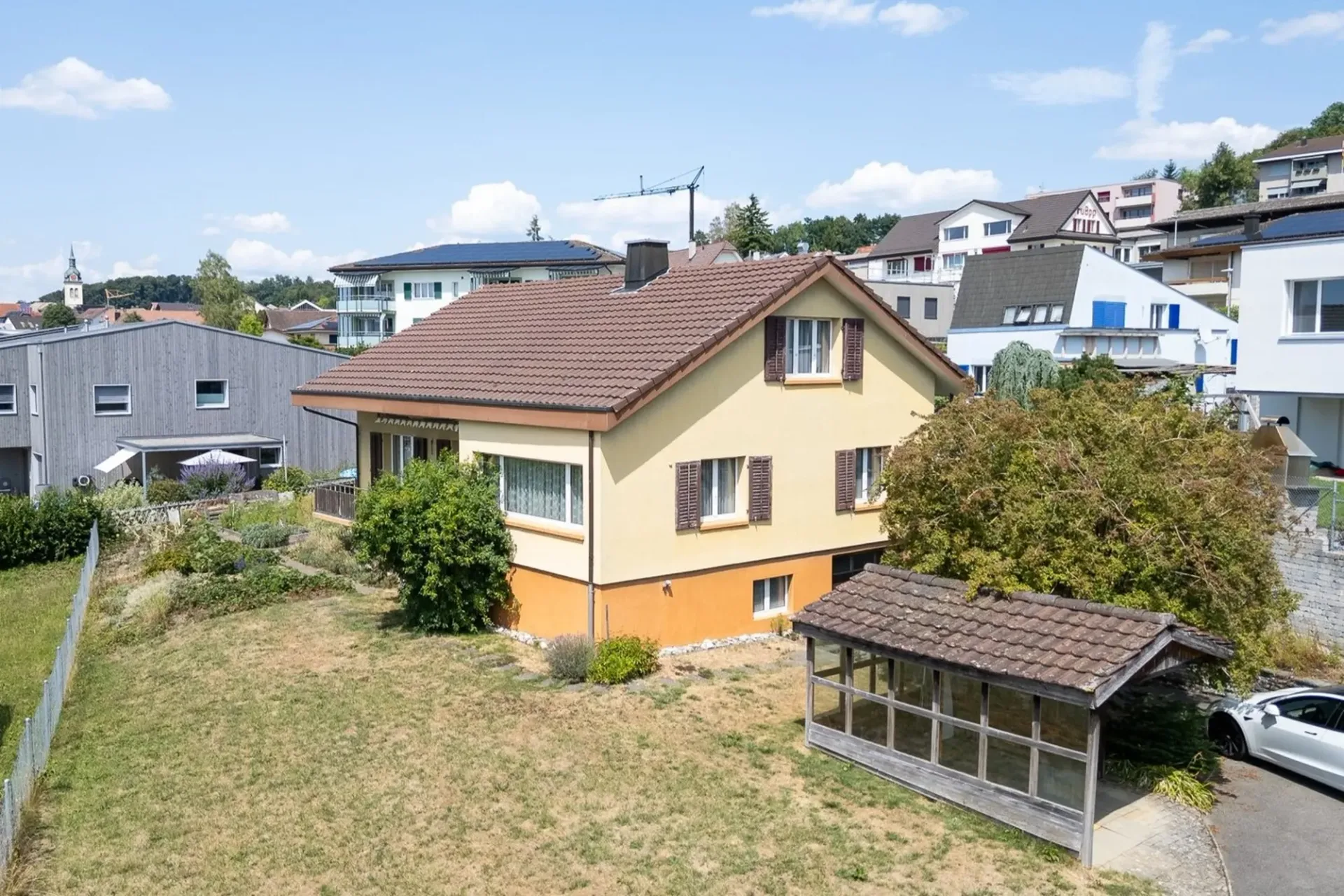 Casa unifamiliare affascinante in un quartiere tranquillo