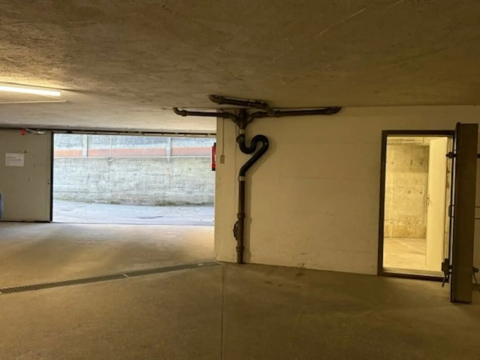 abschliessbarer Bastel-, Lager-/Kellerraum in Langnau, 20m vom Bahnhof entfernt