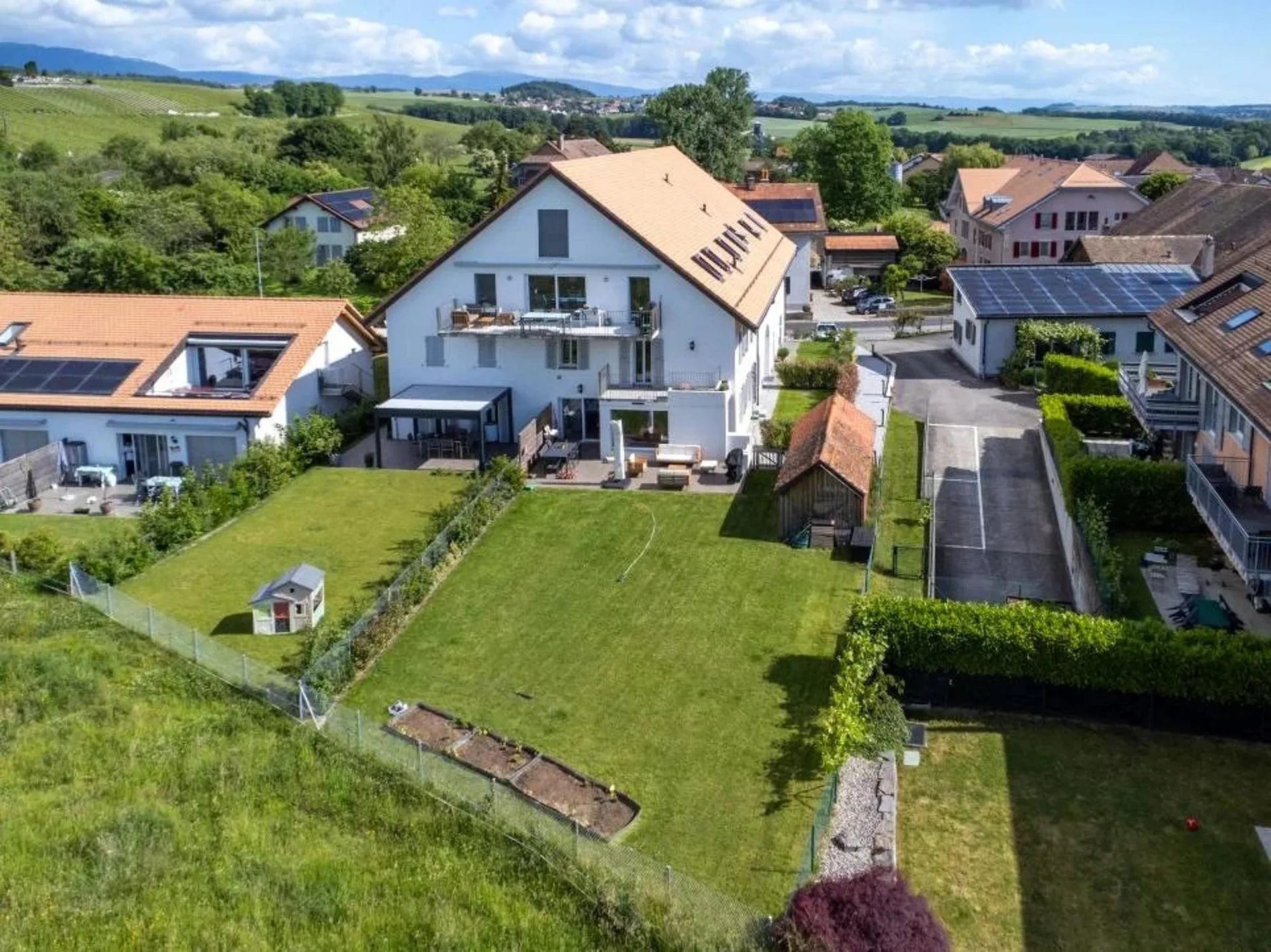 Schönes Apartment vom Typ Villa mit großem Garten!