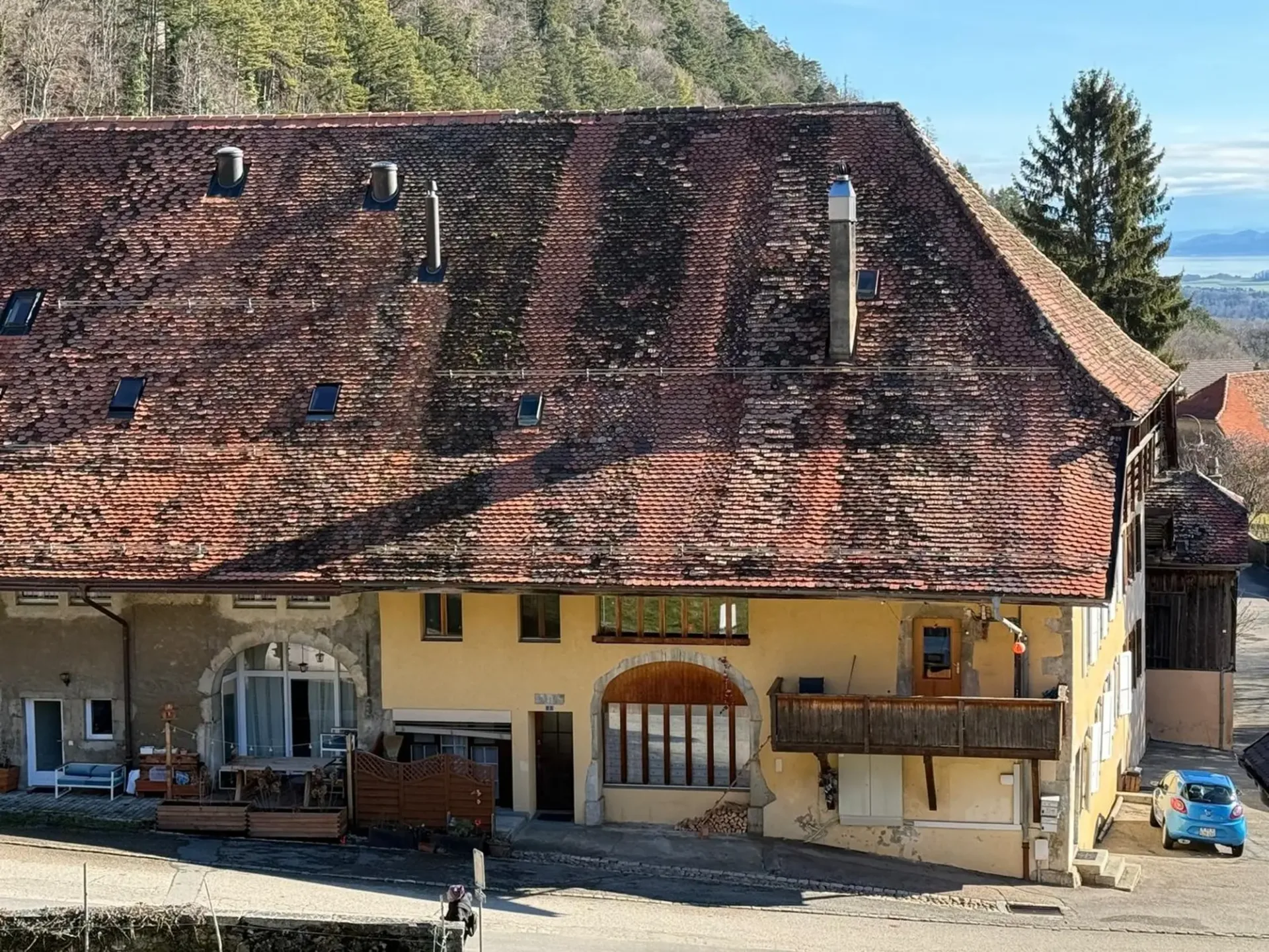 Rare à la vente : ferme à rénover avec potentiel de plusieurs appartements à Baulmes
