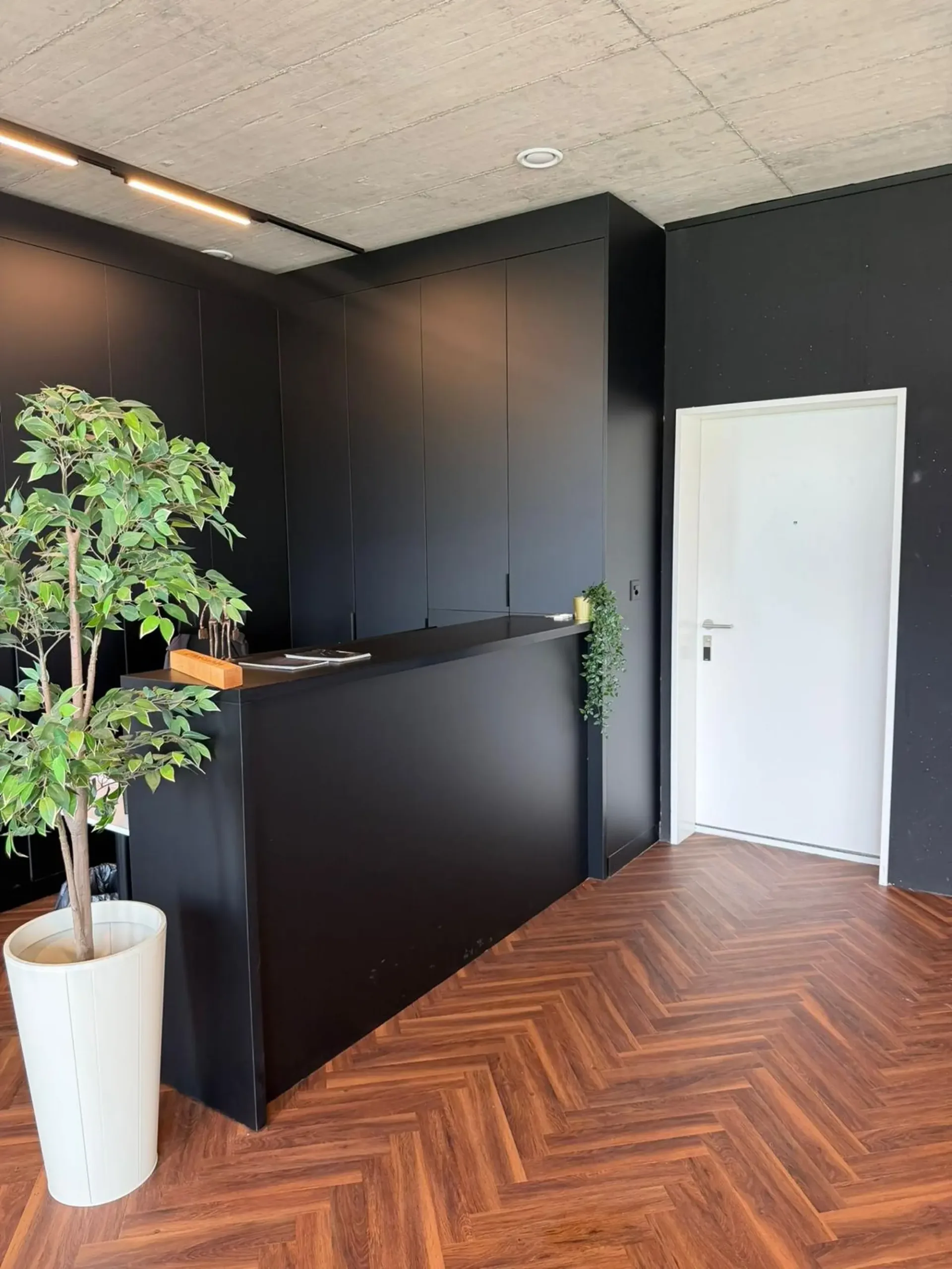 Spazio ufficio su Landstrasse a Spreitenbach – disponibile immediatamente