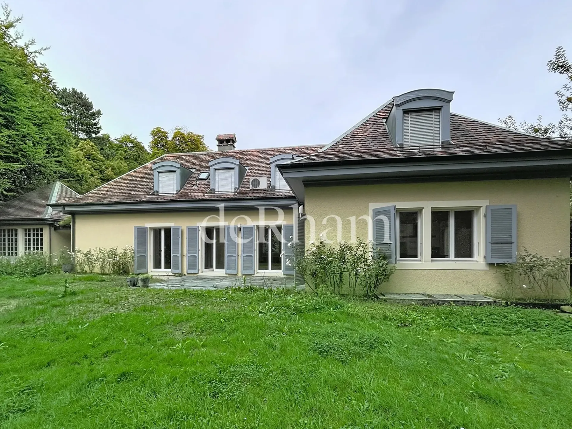 Bellissima villa individuale di 7,5 locali, vicina a tutte le comodità!