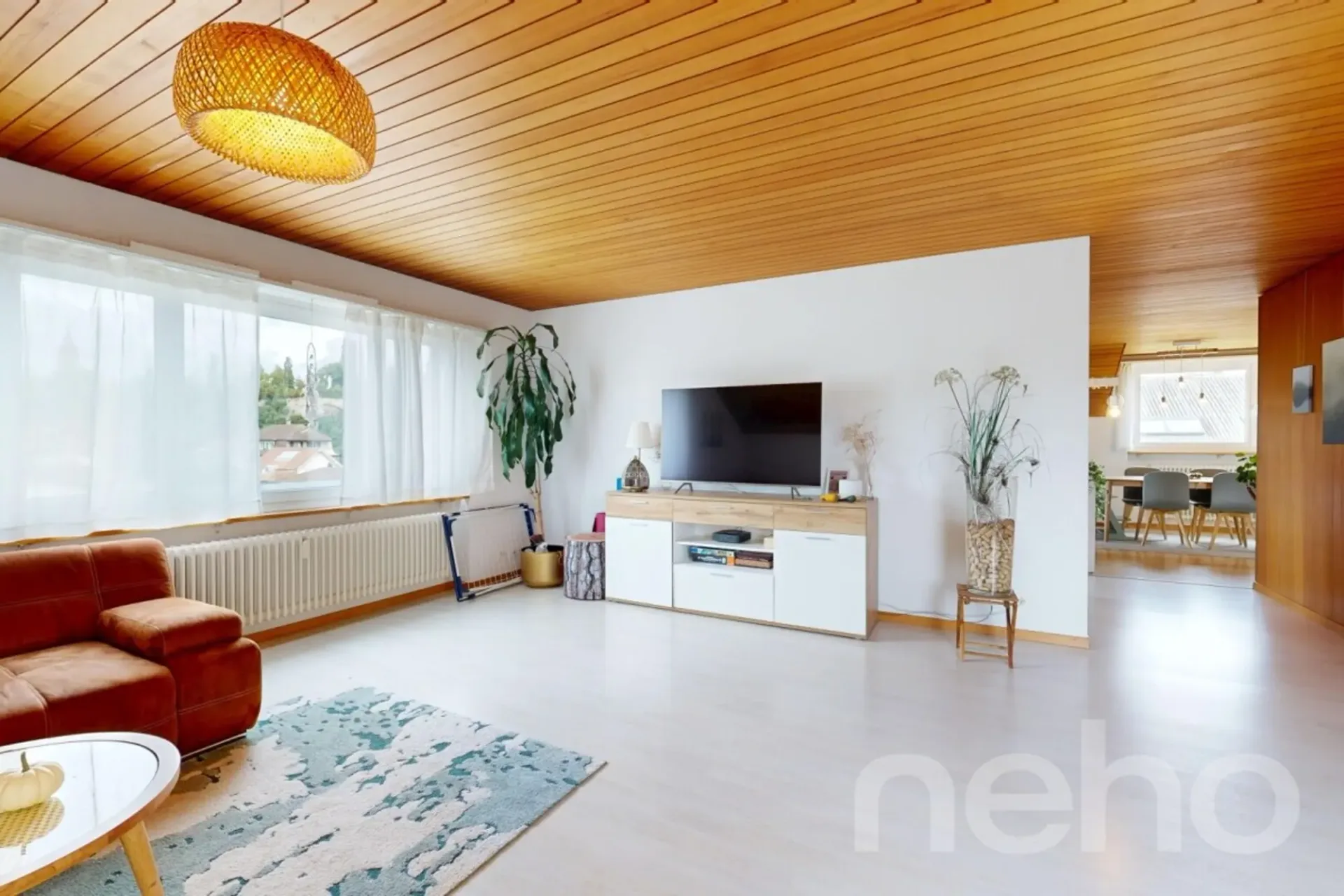 Preiswerte Dachwohnung mit Weitsicht an ruhiger Lage