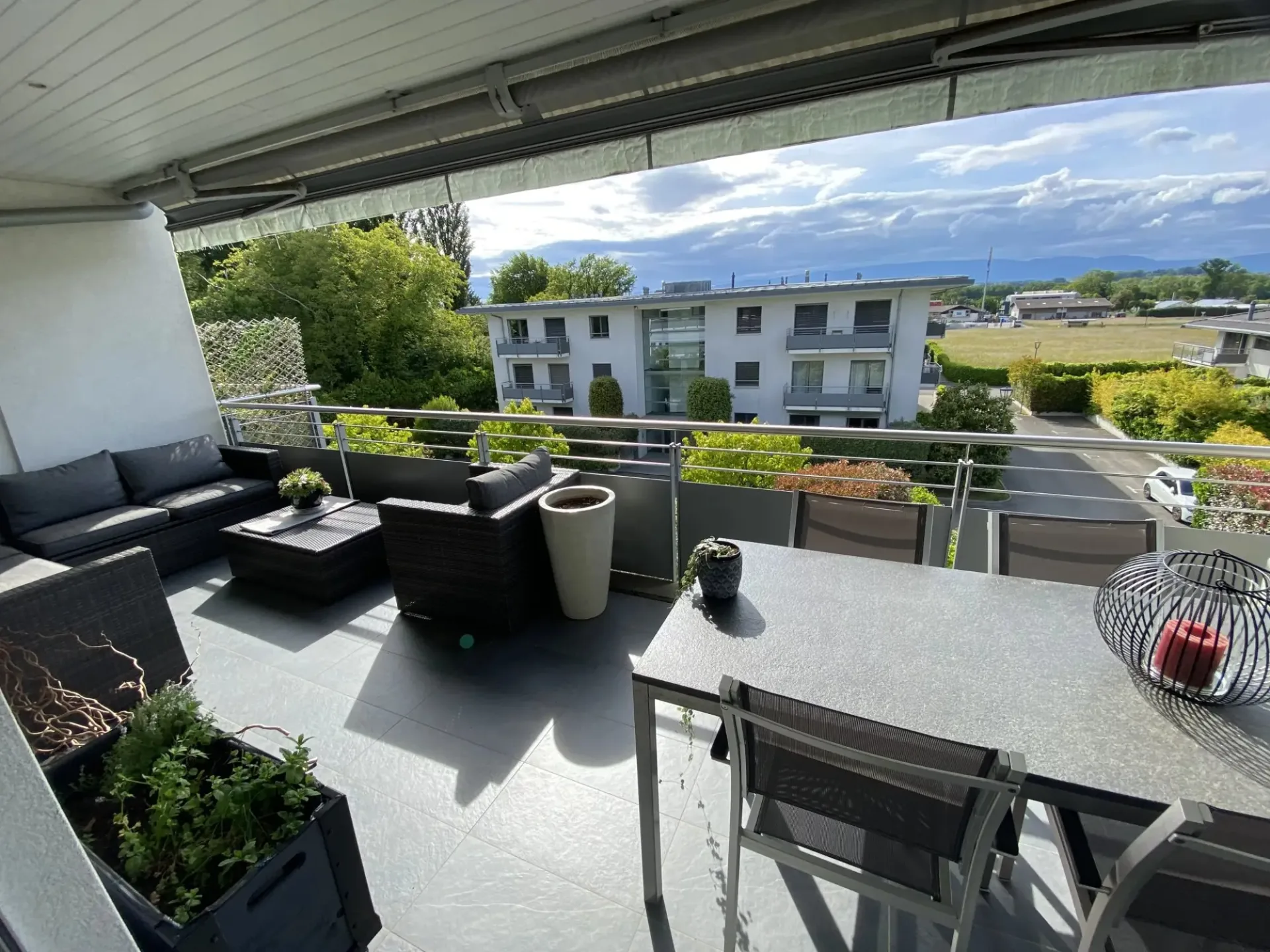 Beautiful 4.5-room attic apartment in Ecublens
