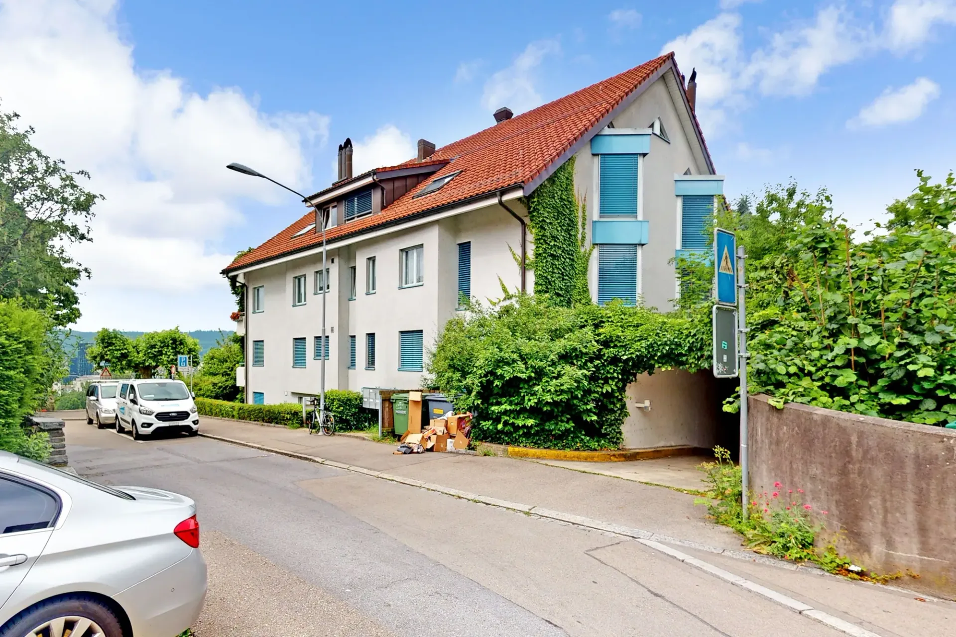 Doppeleinstellplatz im schönen Höngg